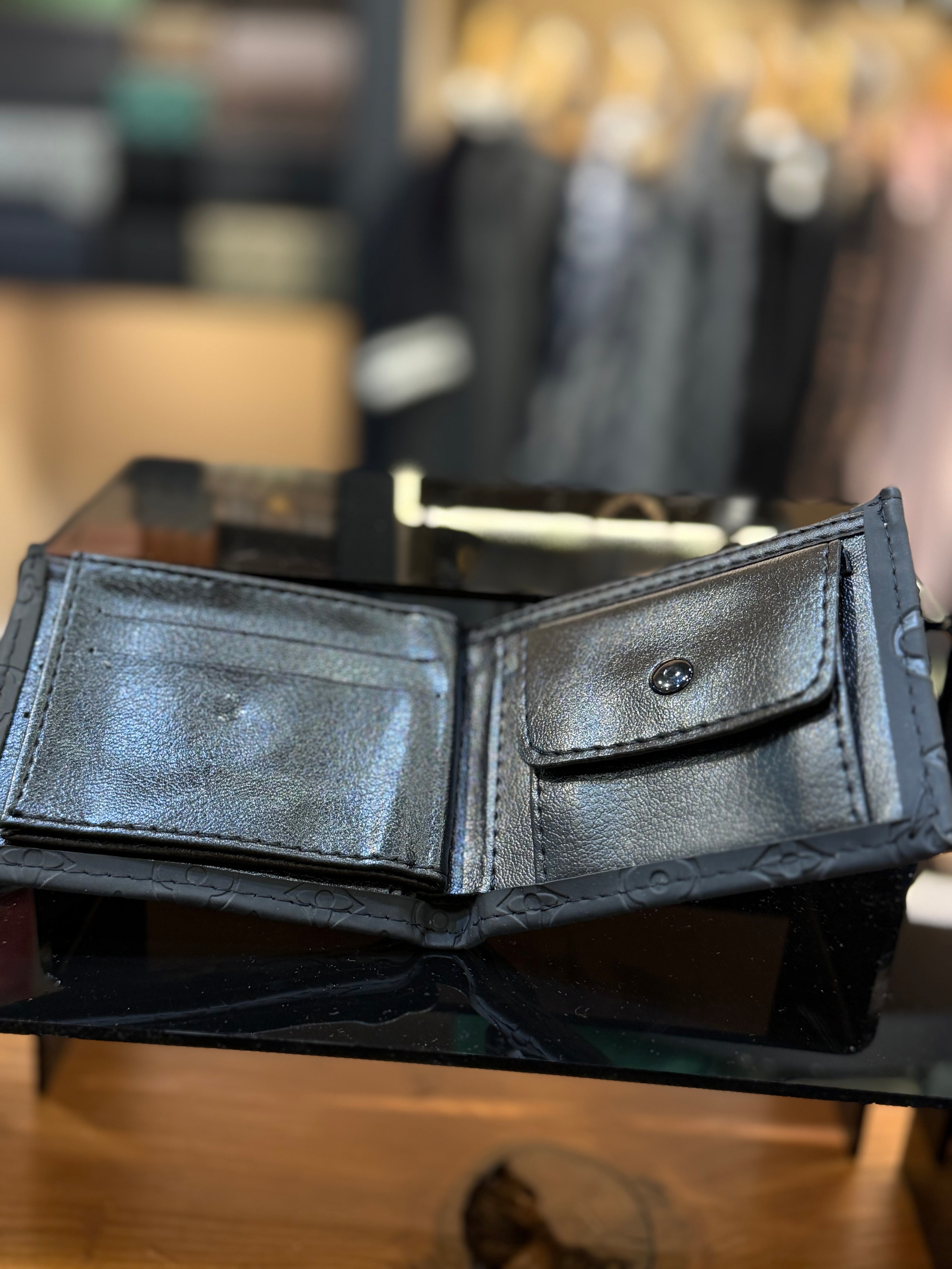 LOUIS VUITTON πορτοφόλι καρτοθήκη  μαύρο CVG 110