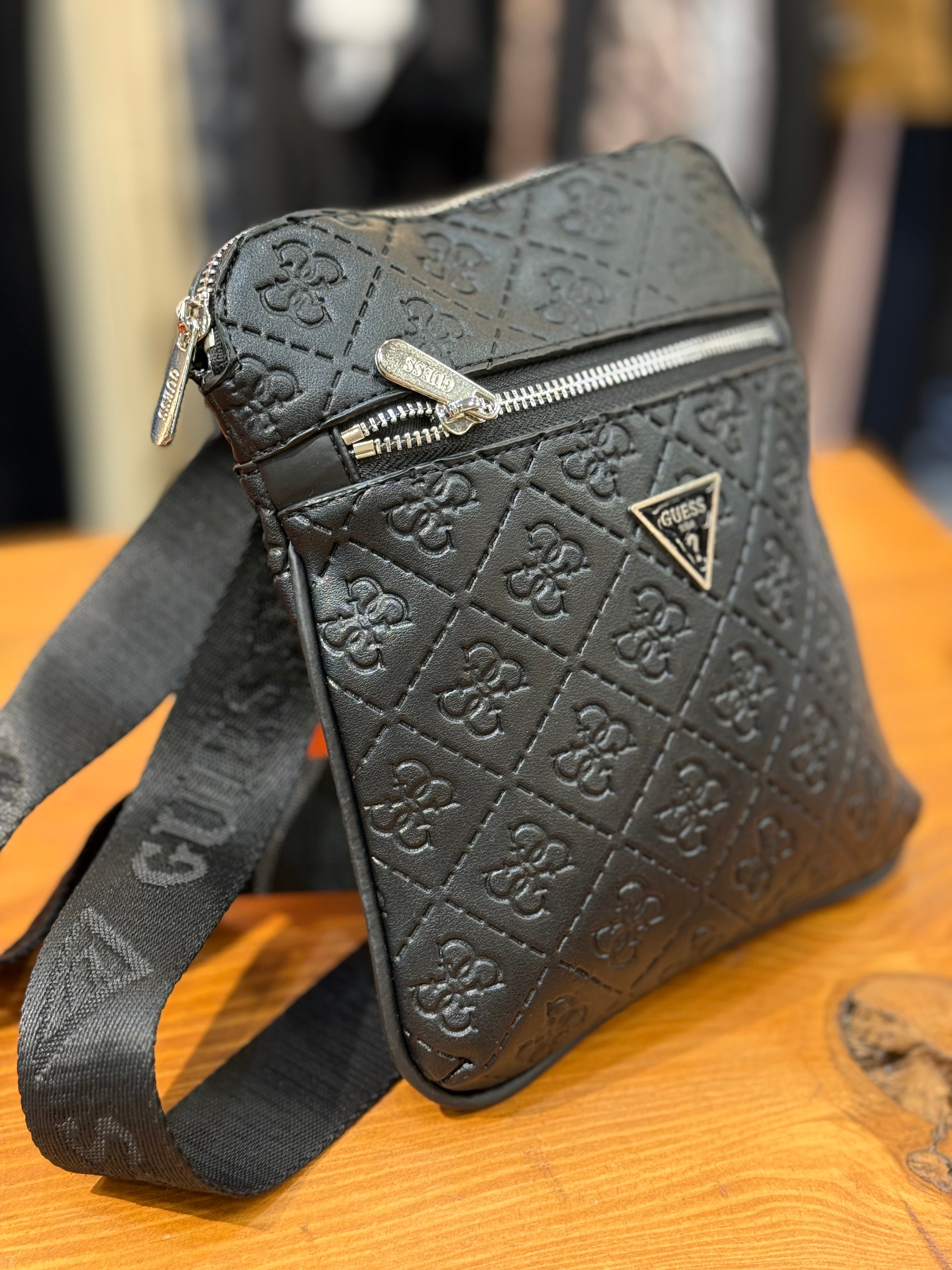 Guess τσαντάκι ώμου χιαστή CV-25