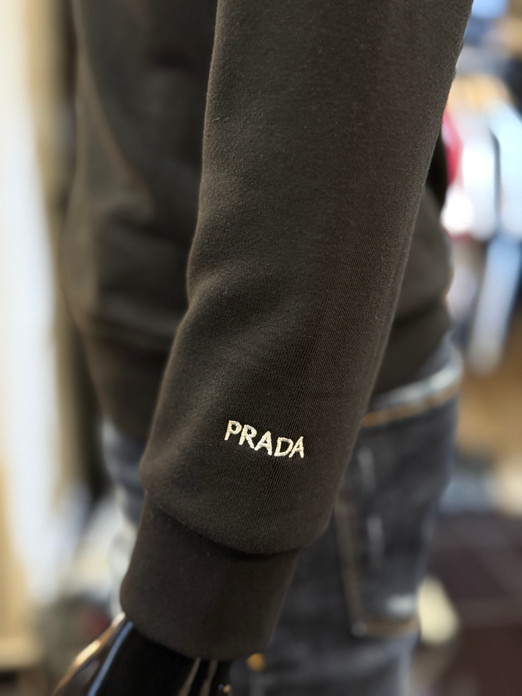 PRADA zipper μαύρο WIJ 37