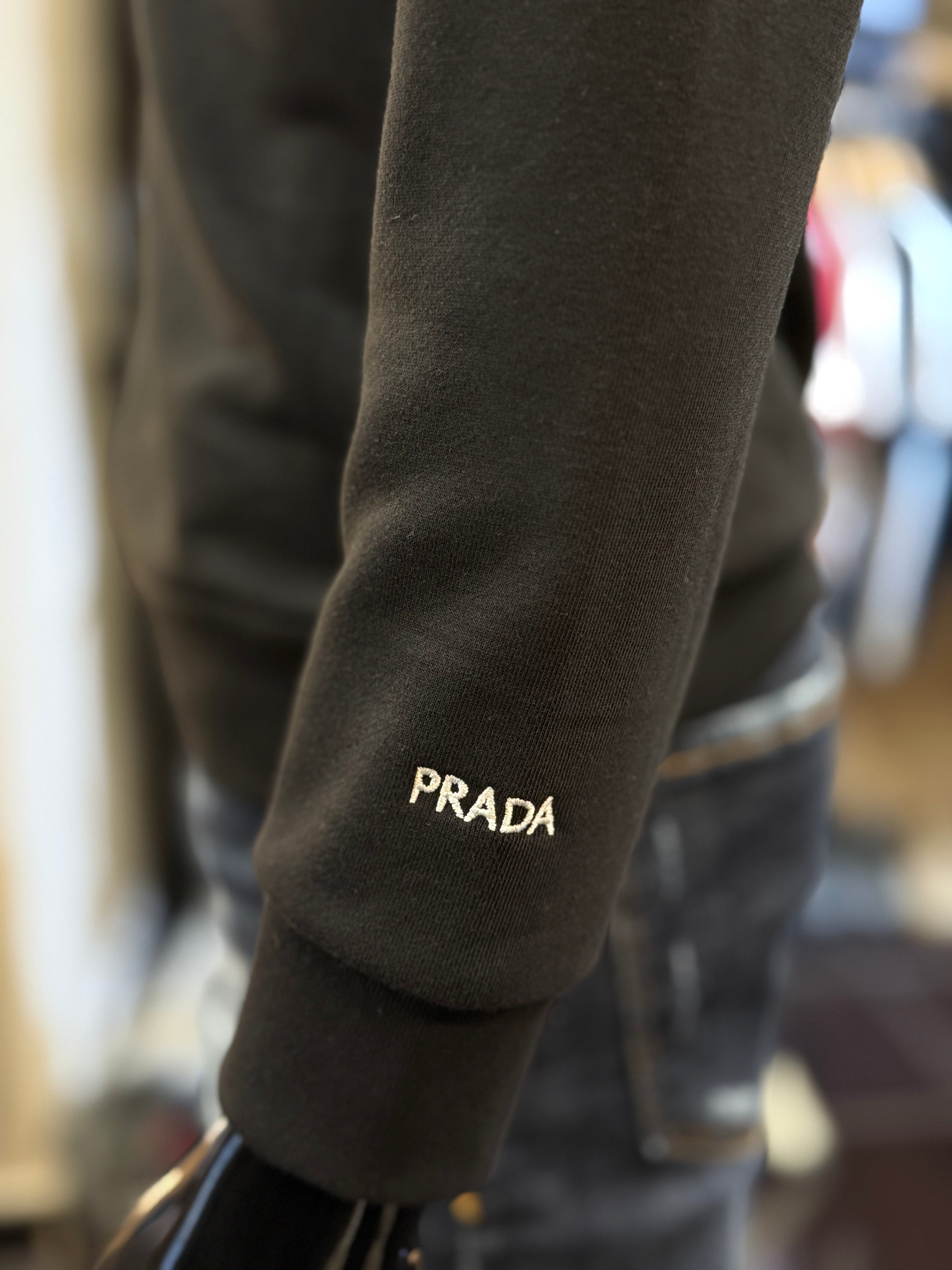 PRADA zipper μαύρο WIJ 37