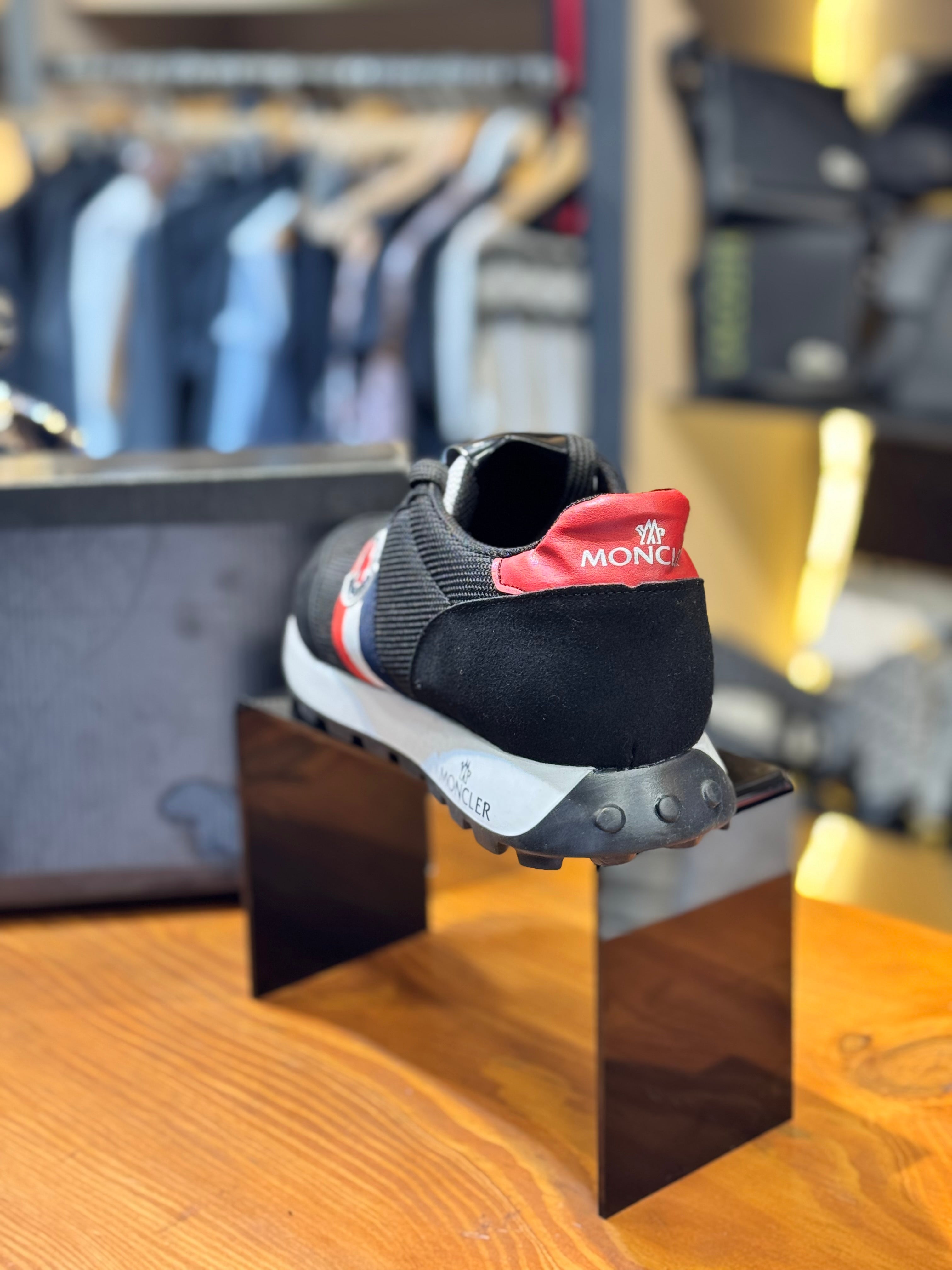 MONCLER SNEAKERS 
 D-203