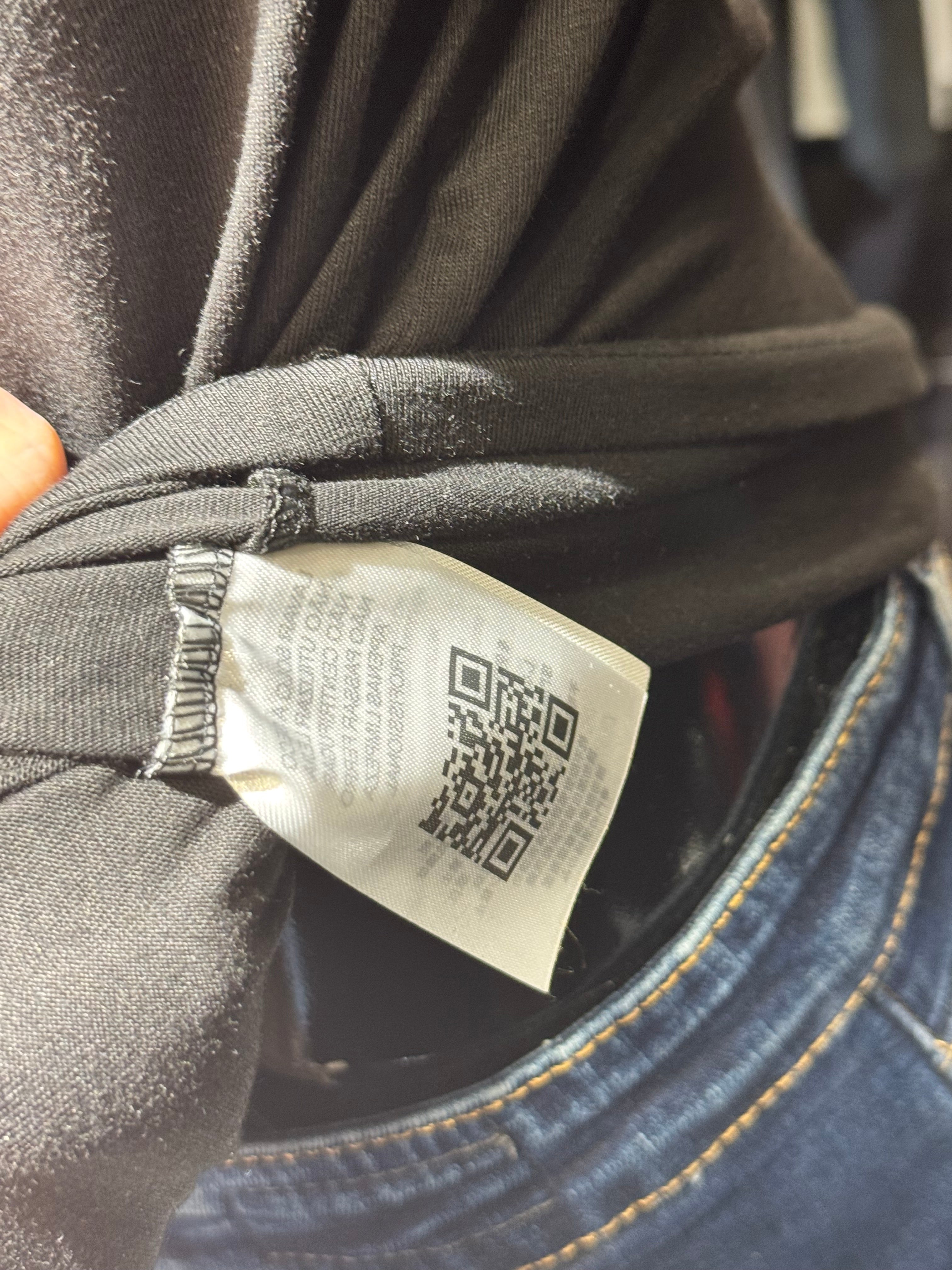 TOMMY HILFIGER T-shirt H-93