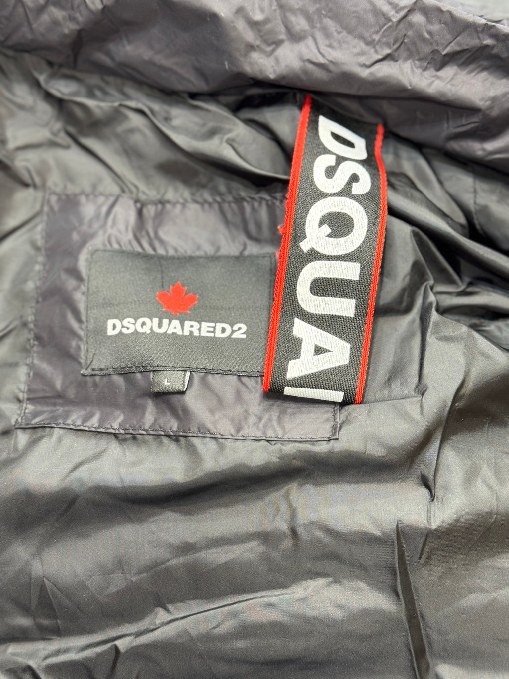 DSQUARES2 “SKY” BLACK K-400