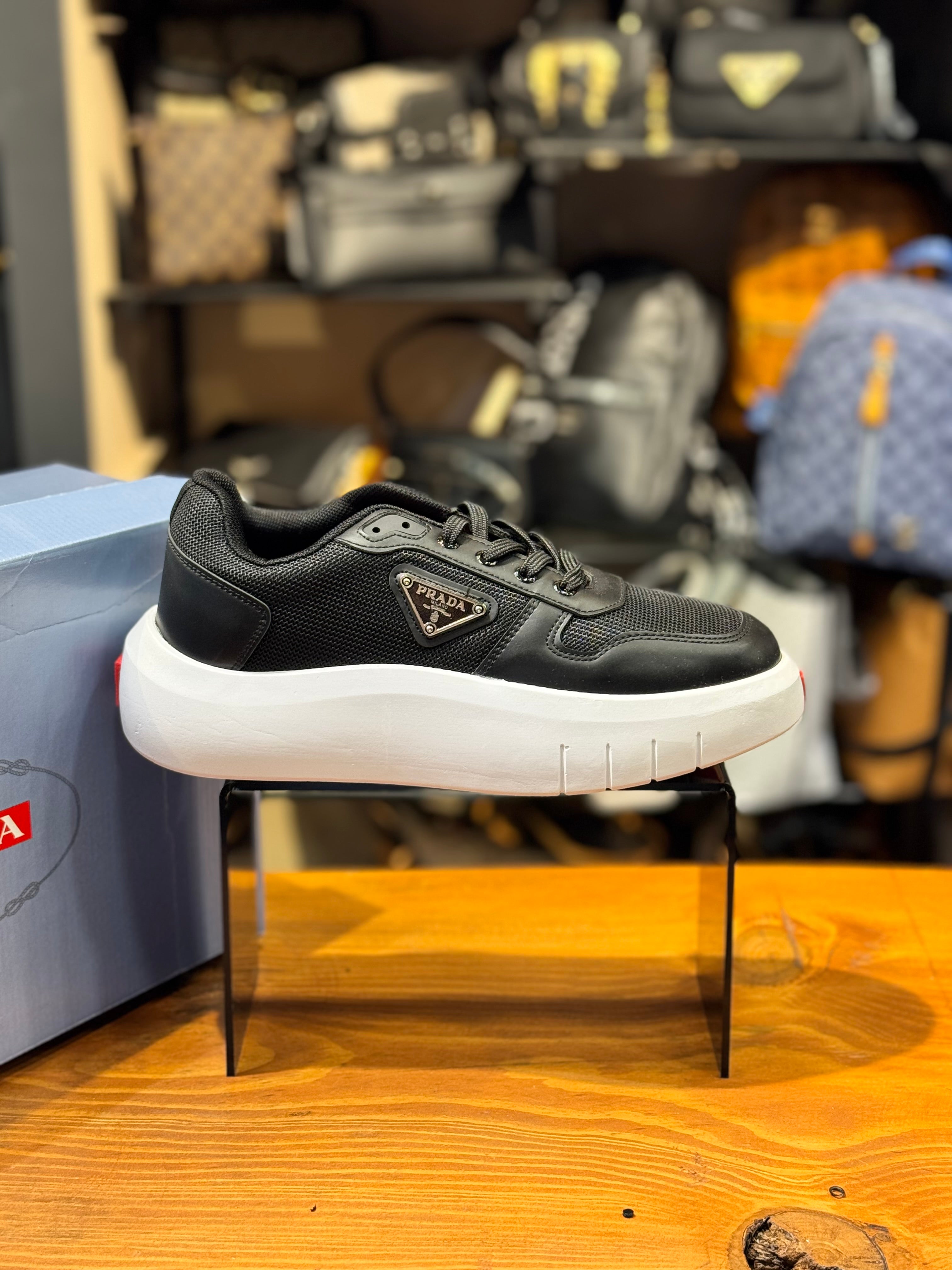 PRADA SNEAKERS 
 D-212