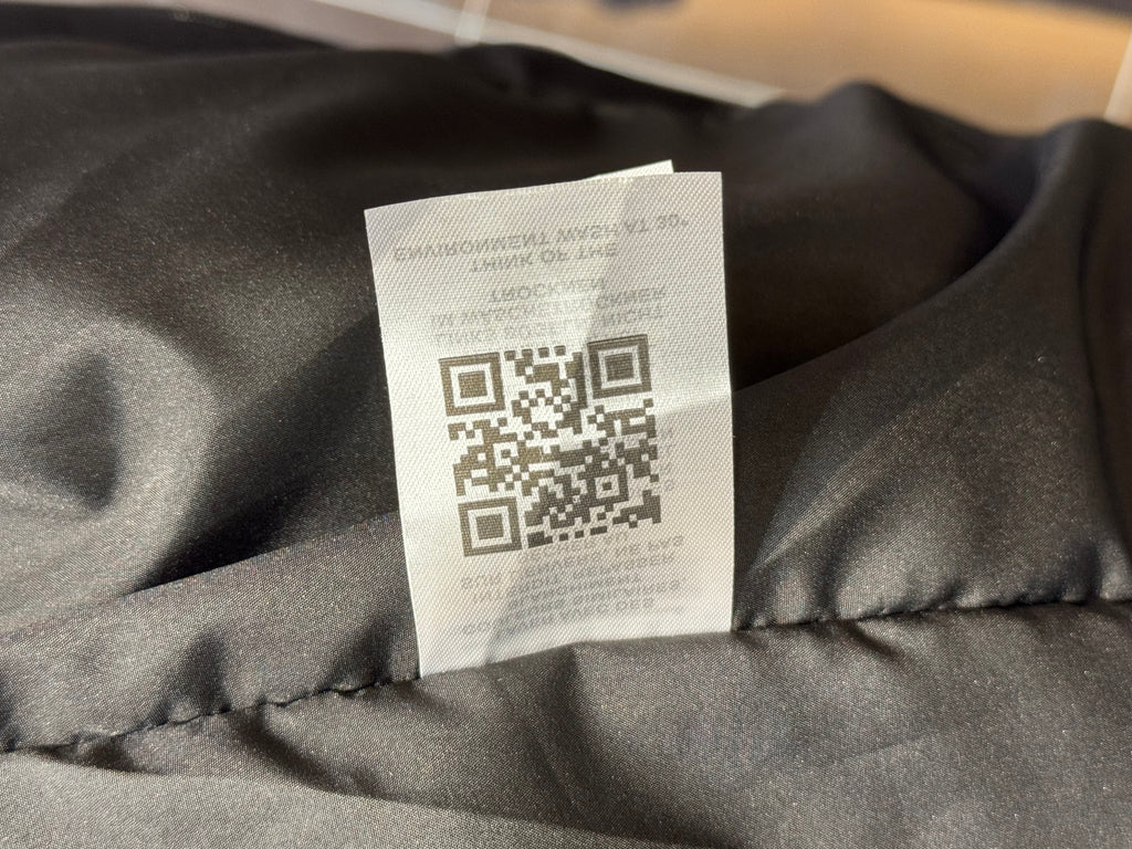 CALVIN KLEIN  BLACK B-723