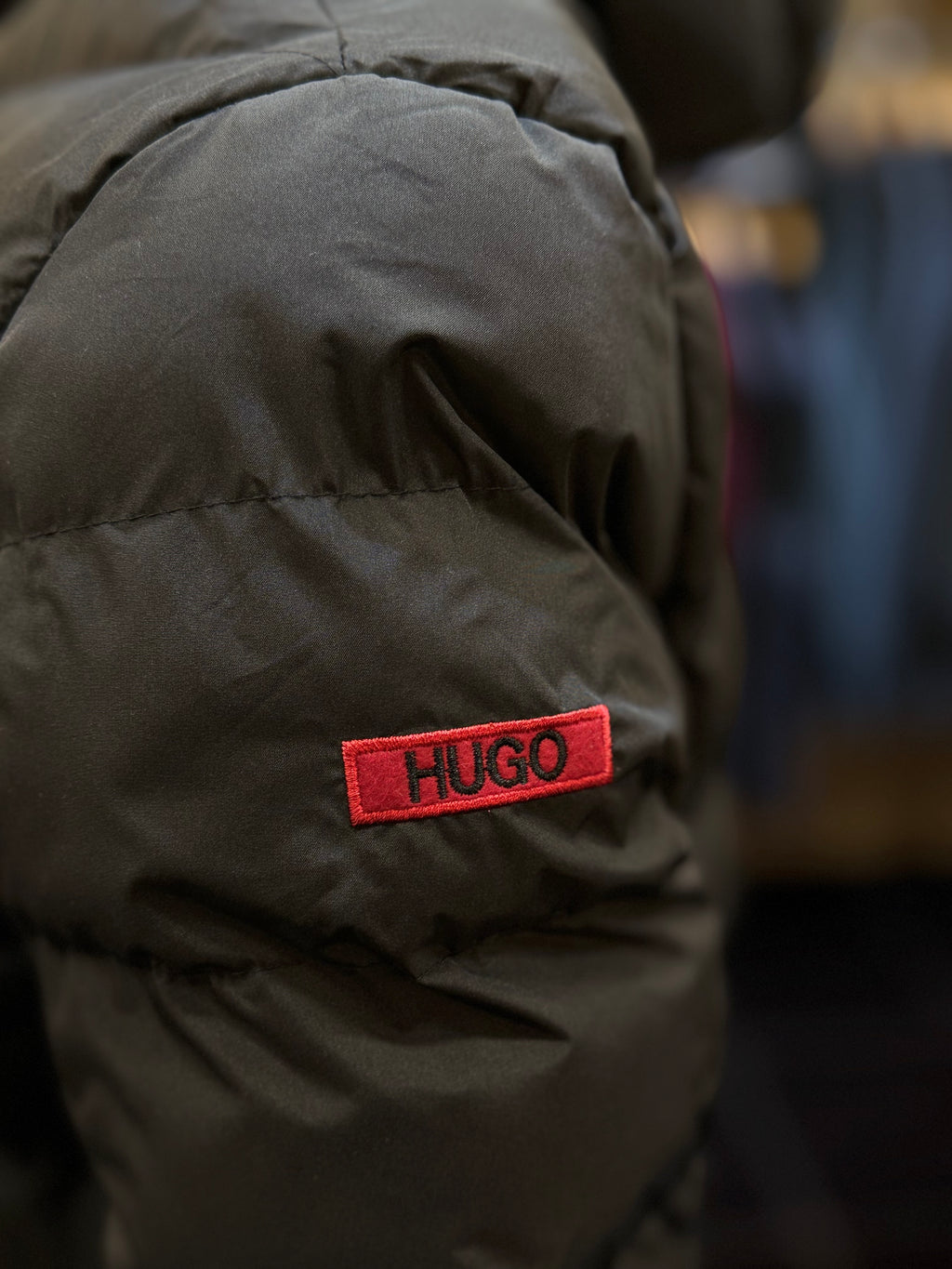 HUGO  μαύρο μακρύ VJ- 730