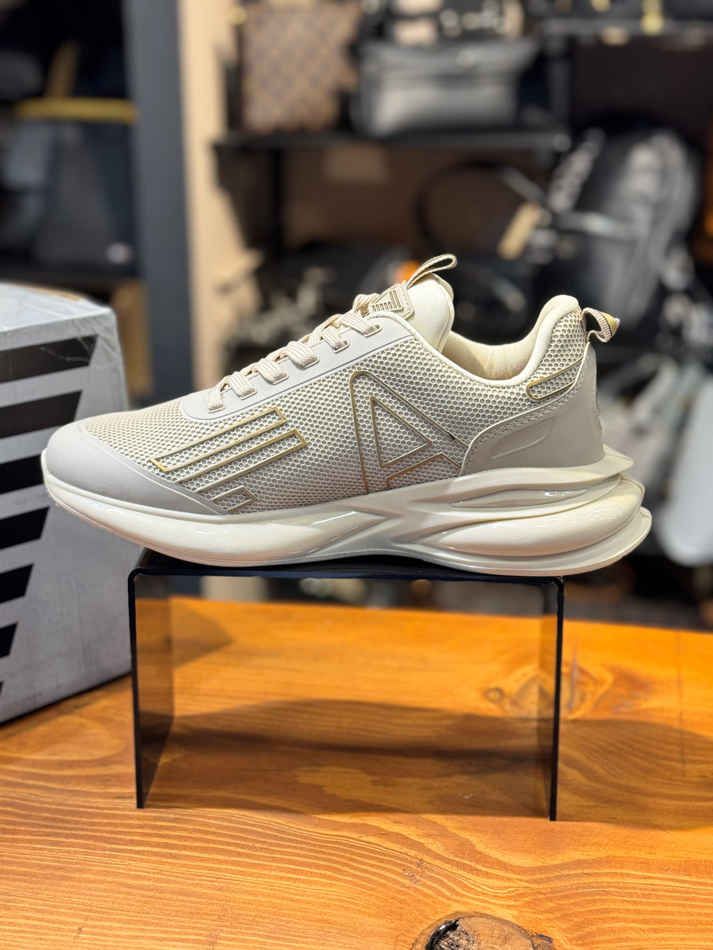 ARMANI EA7 SNEAKERS 
 D-205