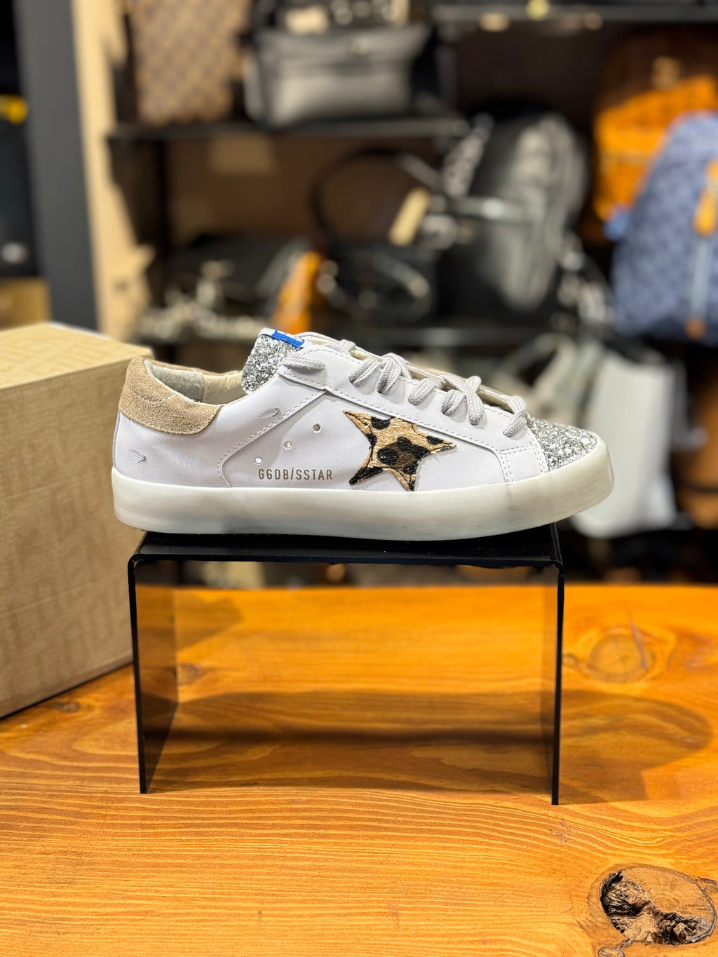 GOLDEN GOOSE SNEAKER D-186