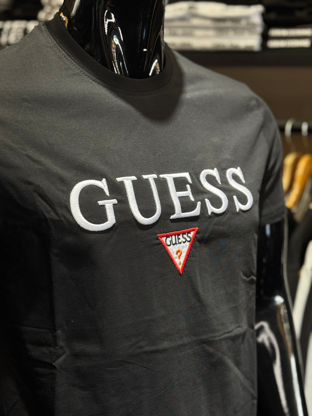 GUESS T-shirt H-89