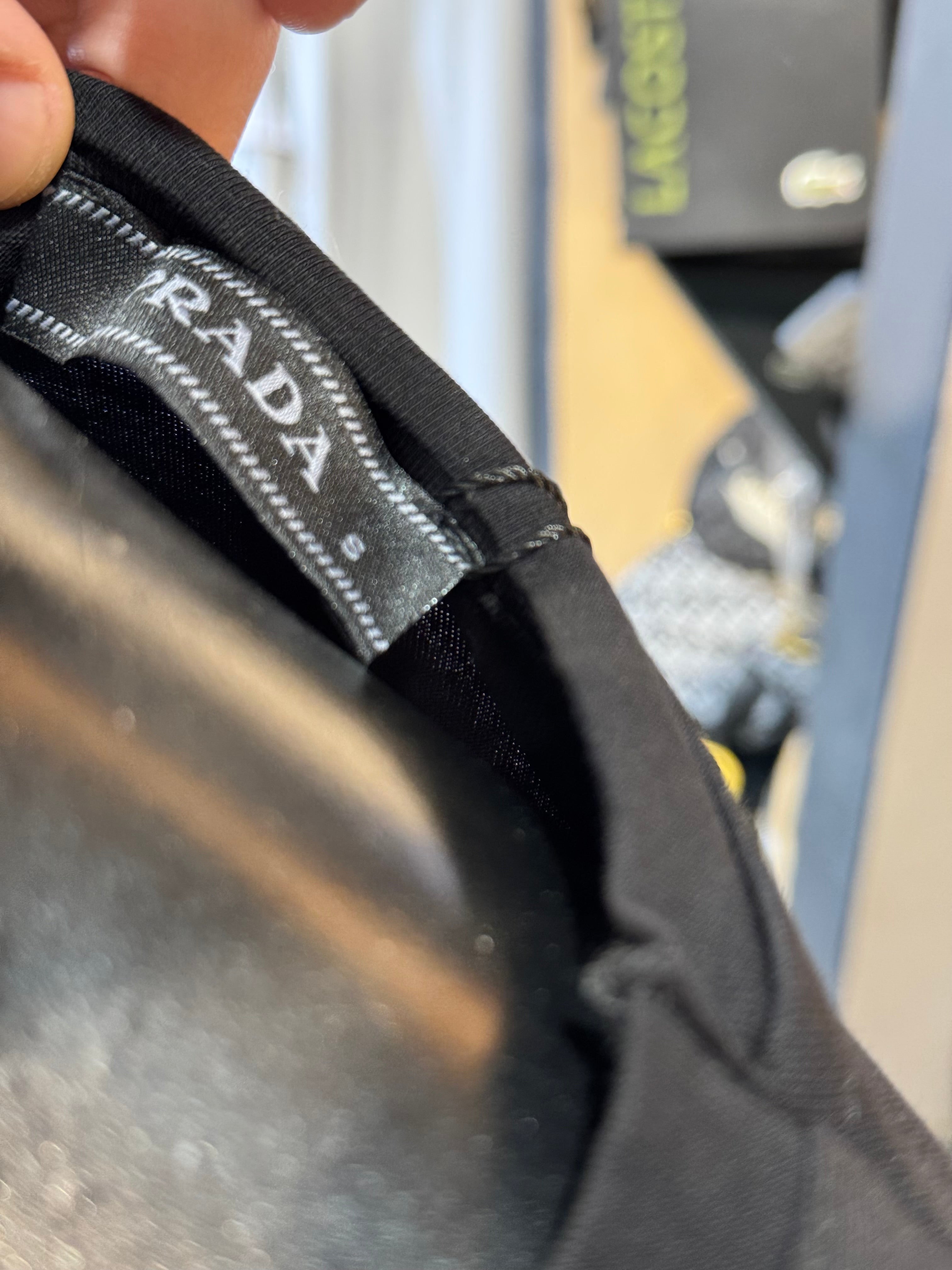 PRADA T-SHIRT ΜΑΥΡΟ N-010