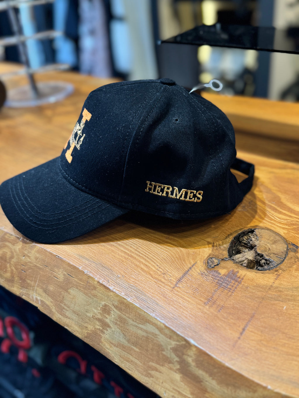 HERMES HAT  BLACK Z-11