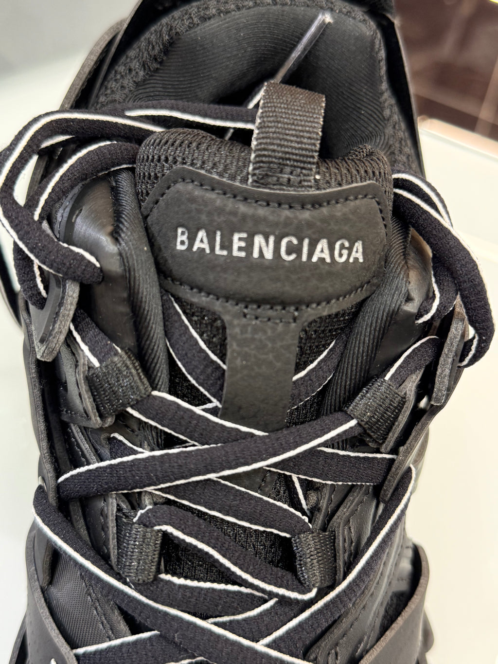 BALENCIAGA SNEAKERS   D-494