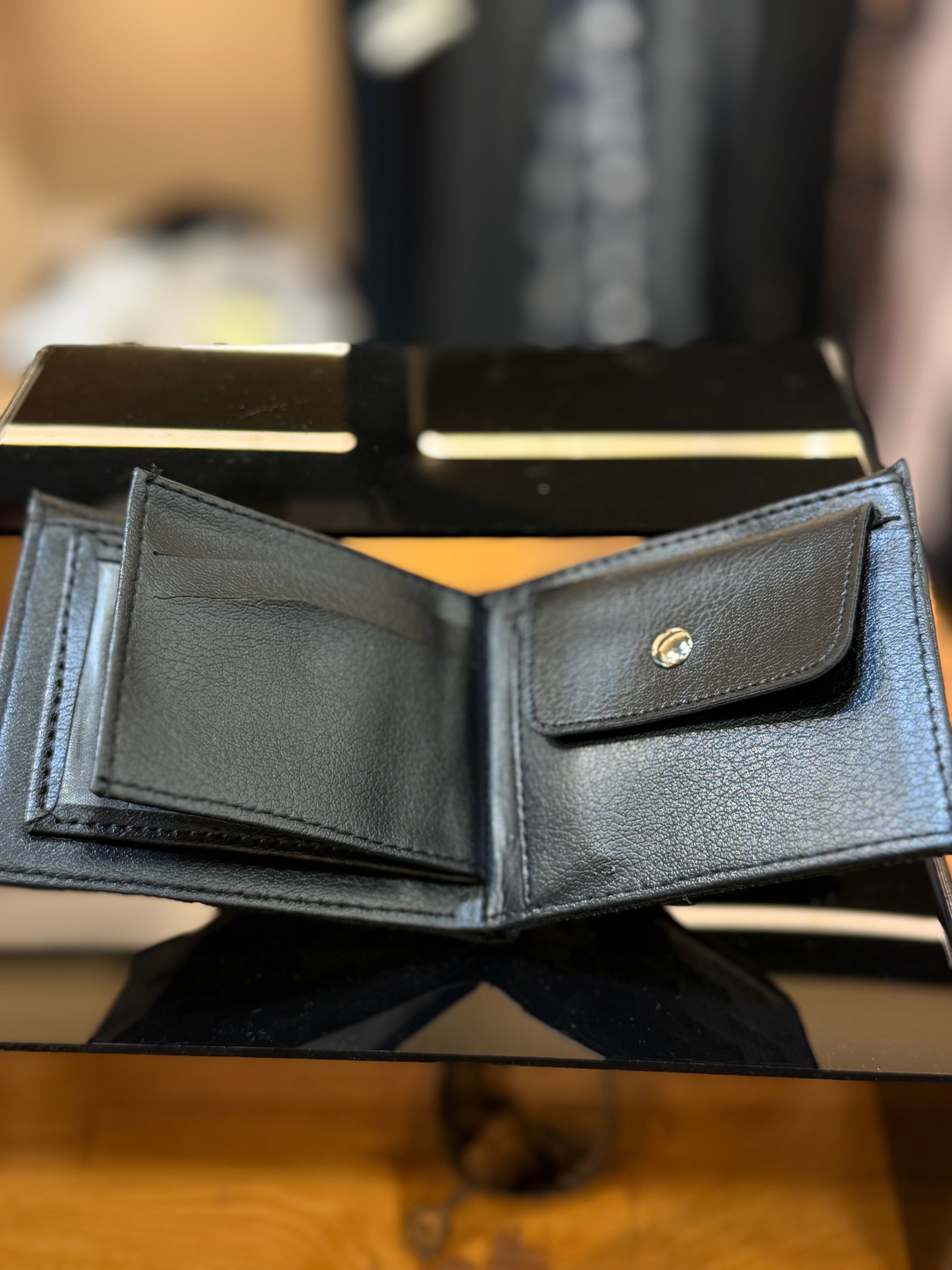 BOSS πορτοφόλι καρτοθήκη  μαύρο  CVG 104