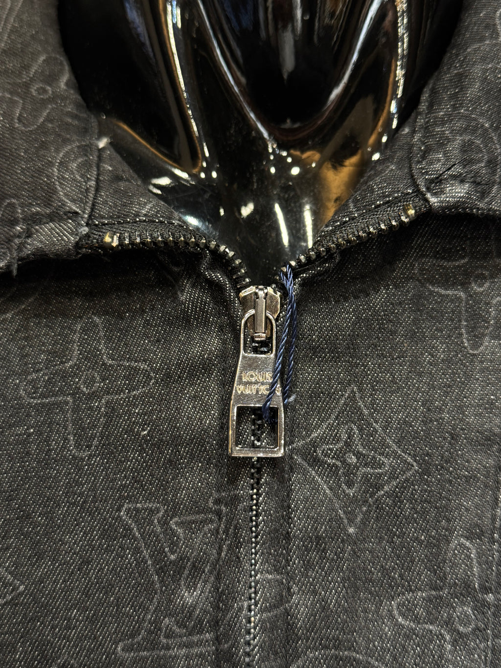 LOUIS VUITTON SET ΣΚΟΥΡΟ JEAN / ΜΑΥΡΟ Ζ-035