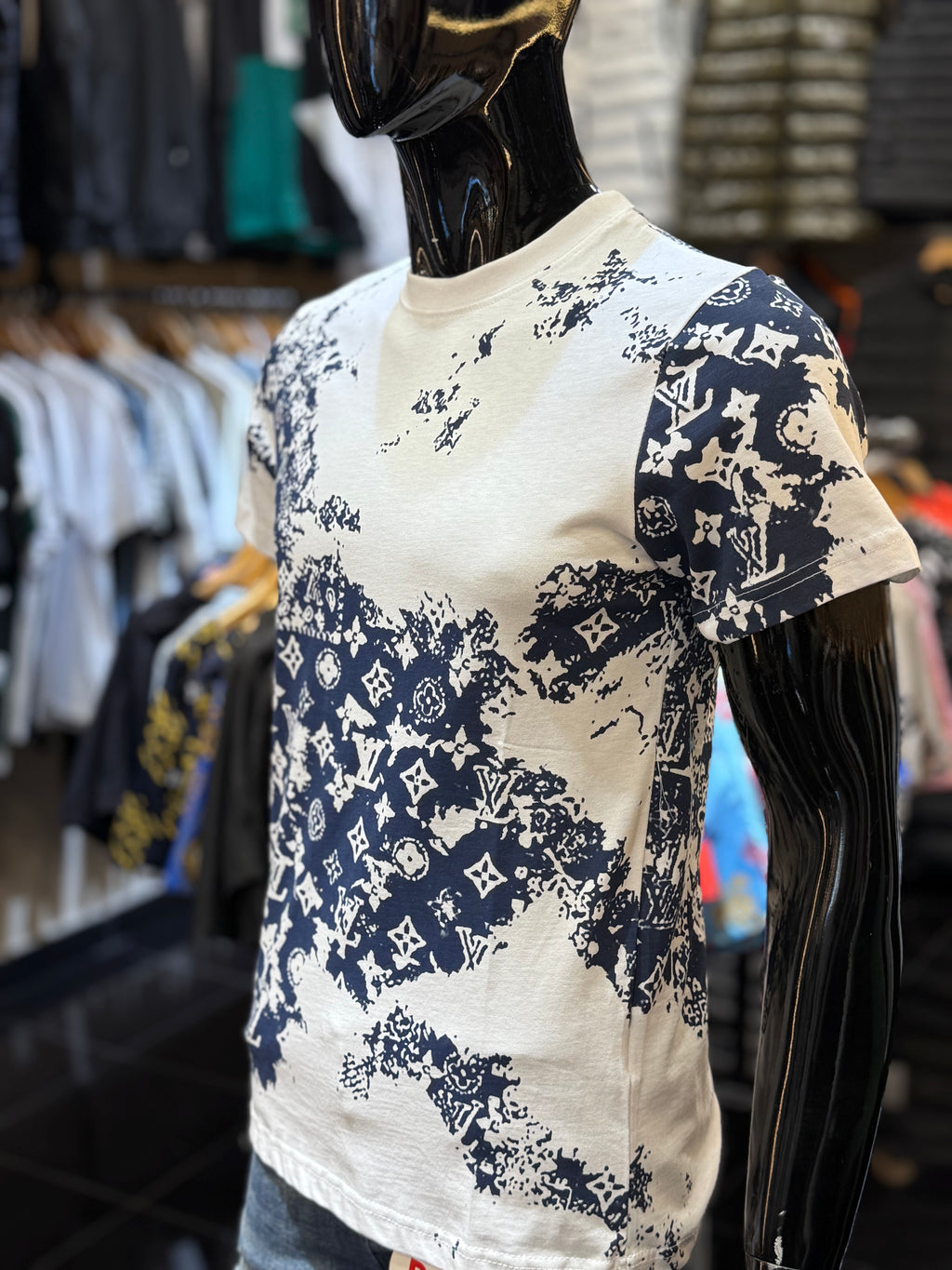 Louis Vuitton T-shirt K-111