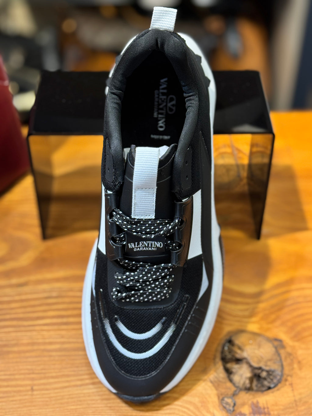 VALENTINO SNEAKERS 
 D-202