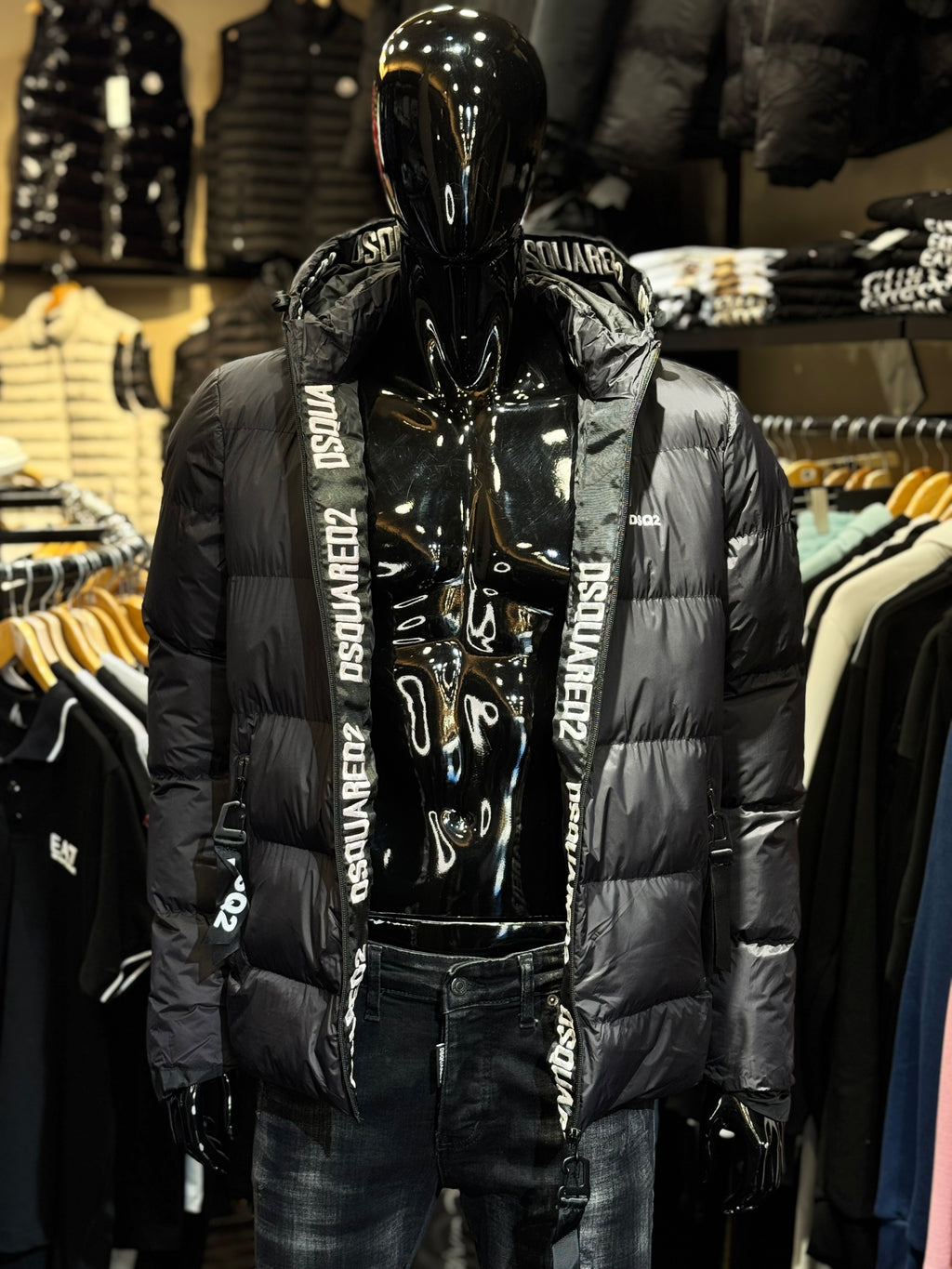 DSQUARES2 “SKY” BLACK K-400