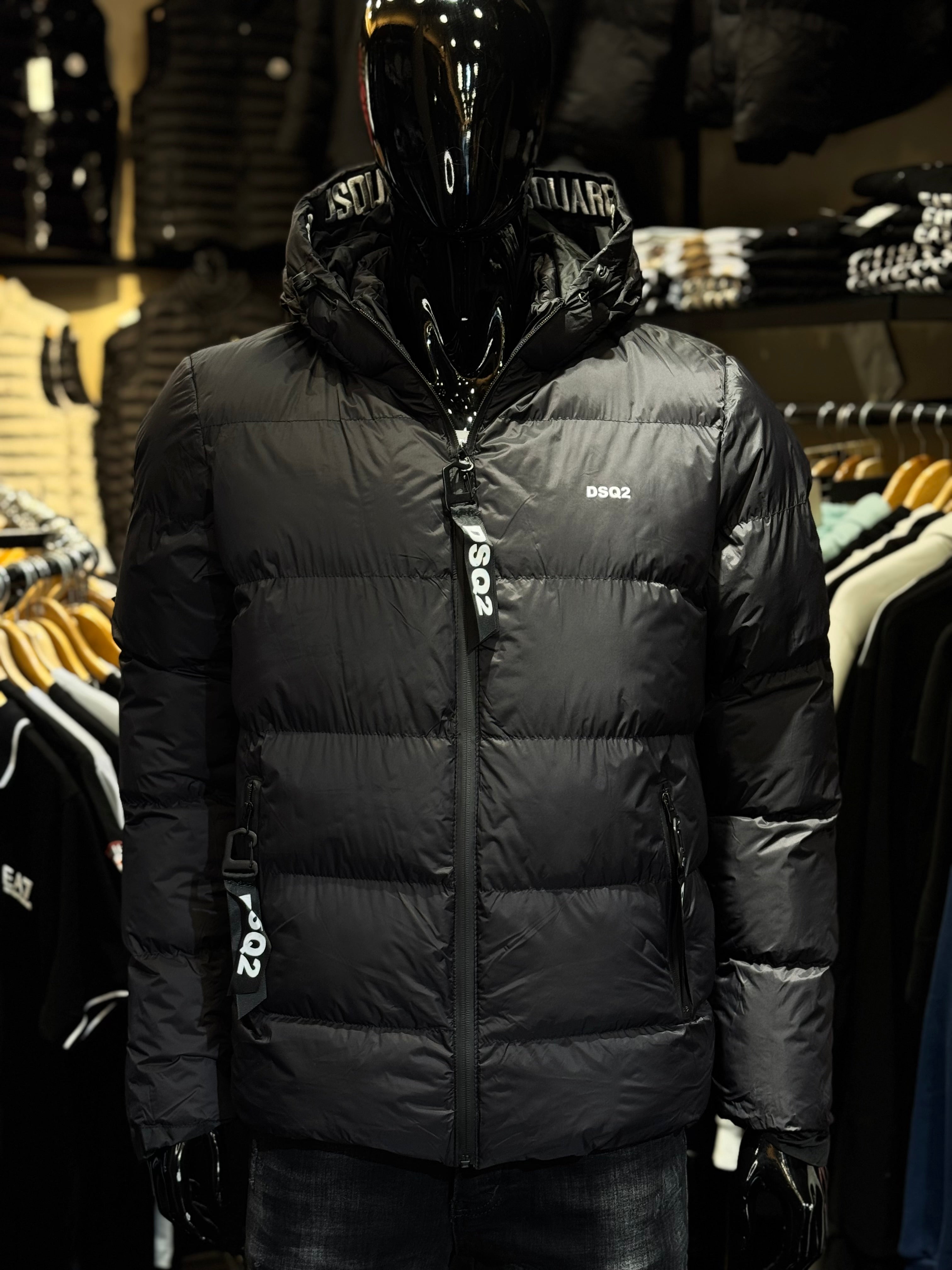 DSQUARES2 “SKY” BLACK K-400