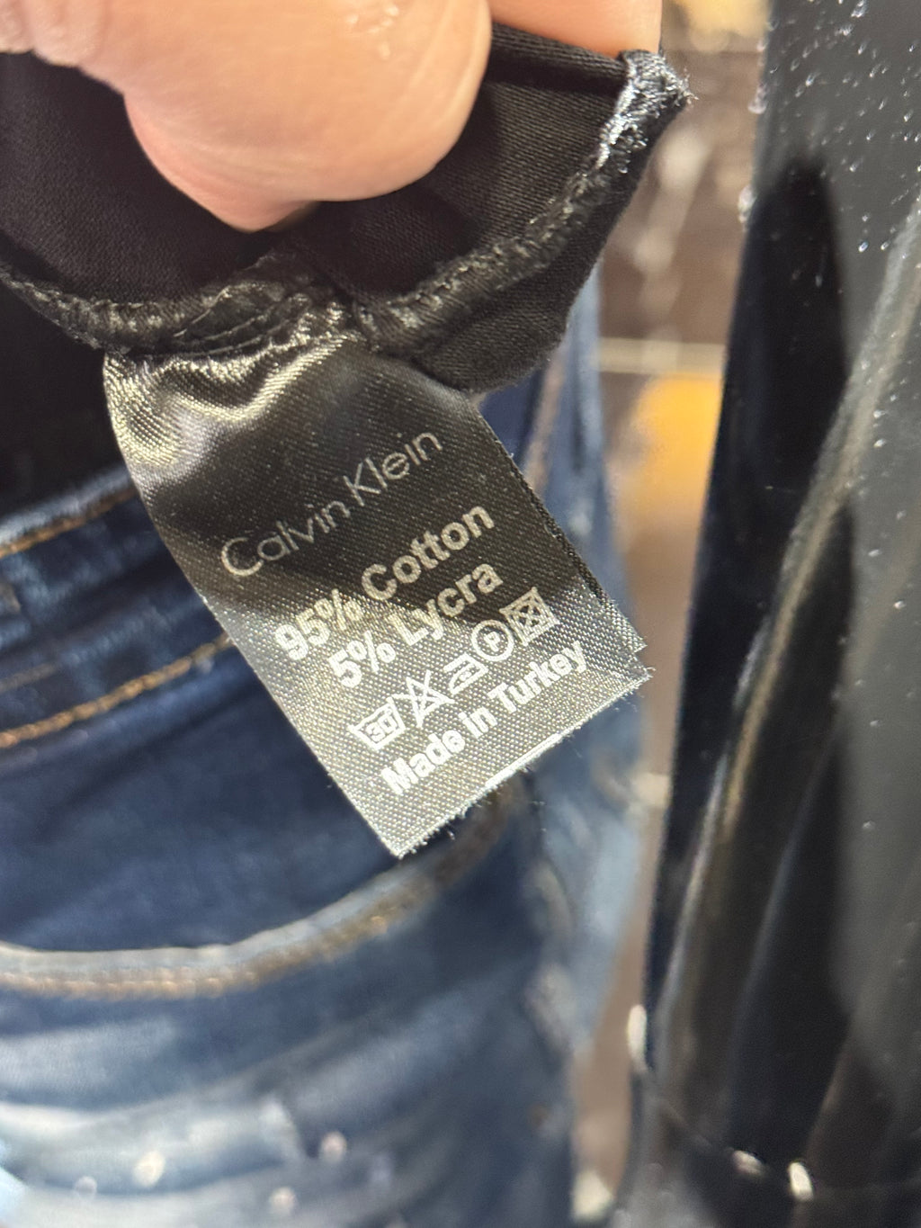 CALVIN KLEIN
 T-shirt H-87