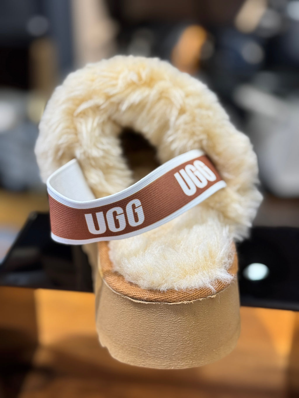 UGG DISQUETTE
 D-194