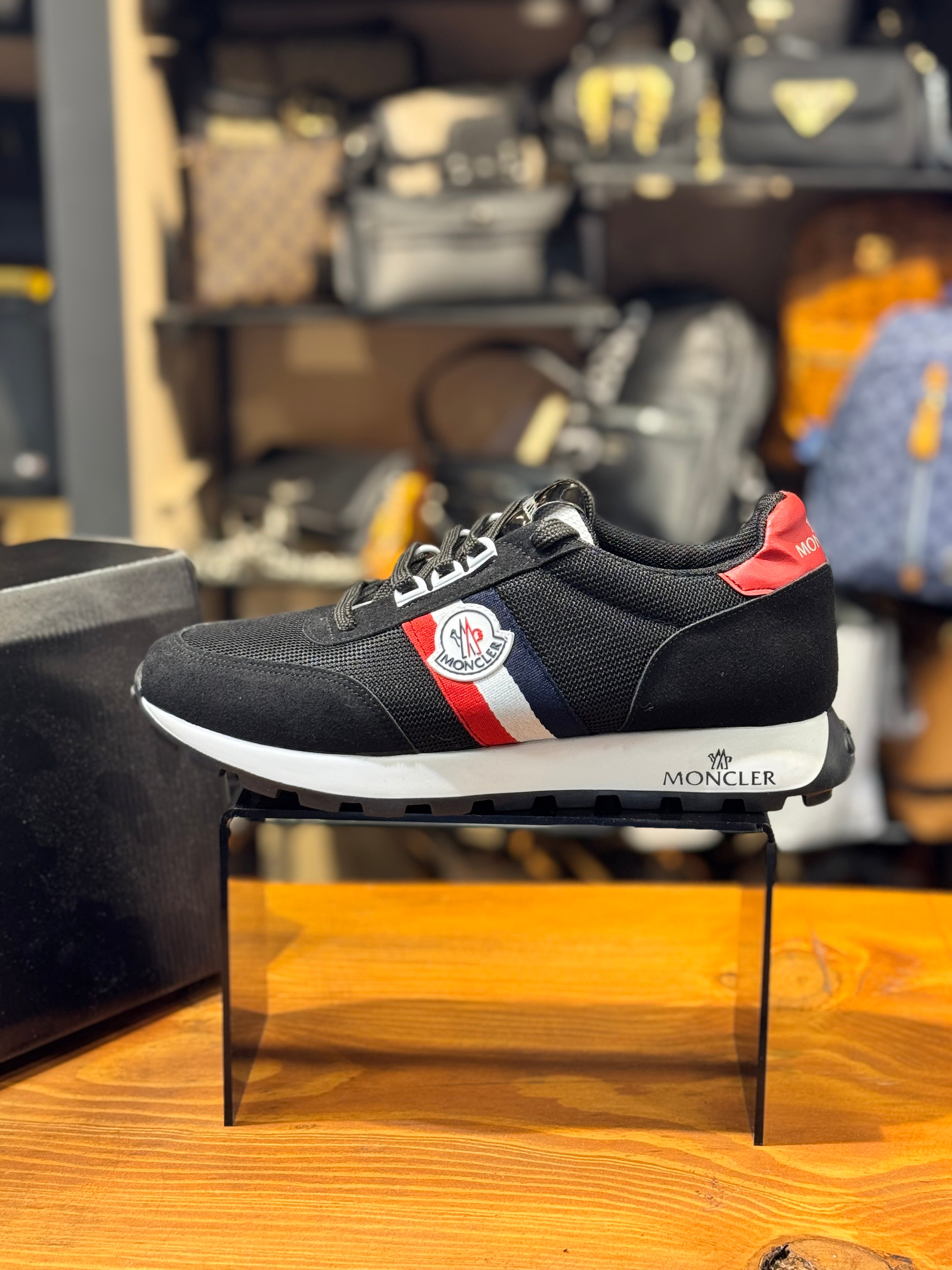 MONCLER SNEAKERS 
 D-203