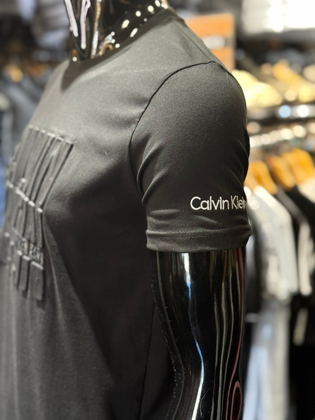 CALVIN KLEIN
 T-shirt H-87