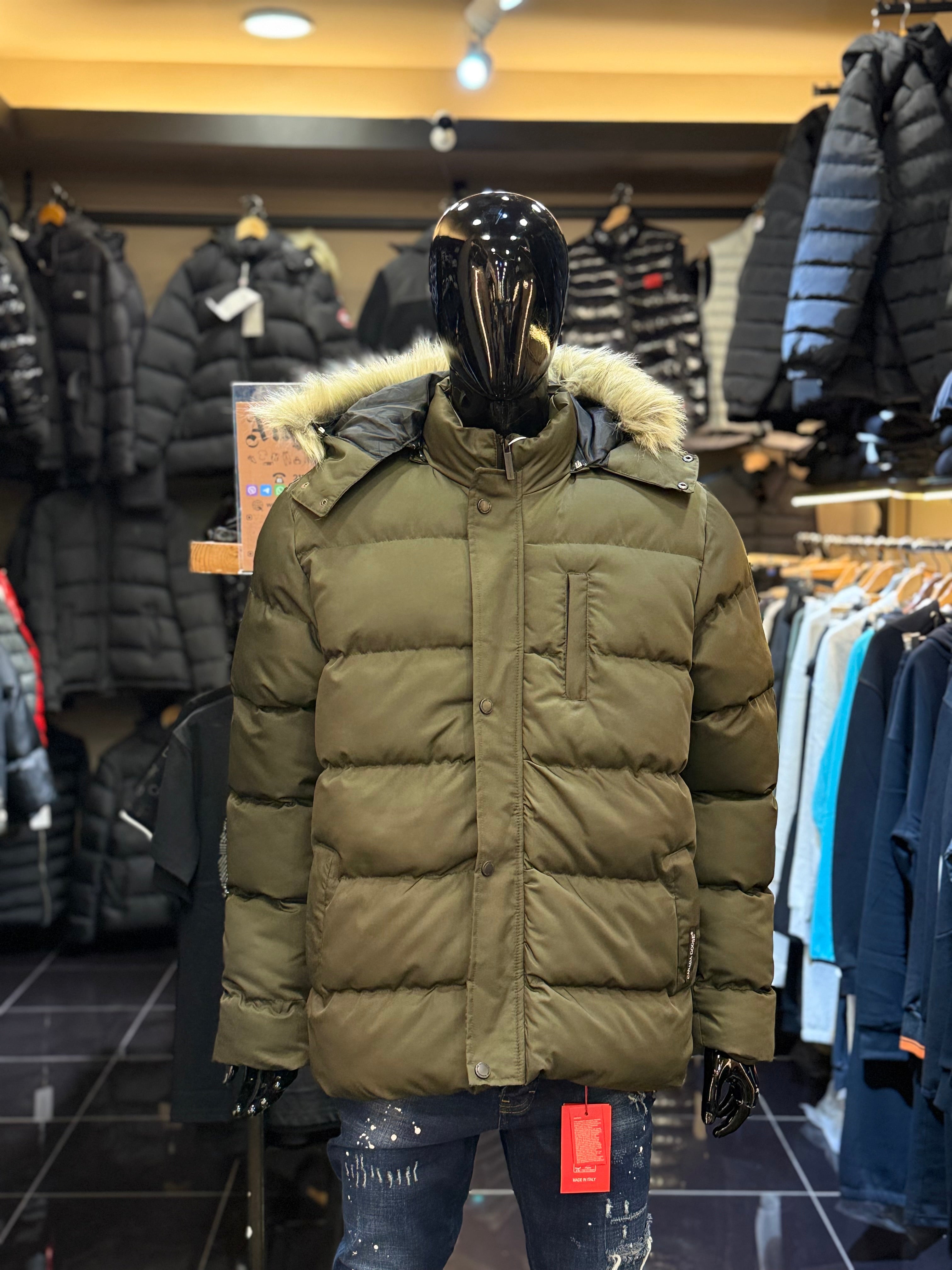 CANADA GOOSE χακί VJ- 721