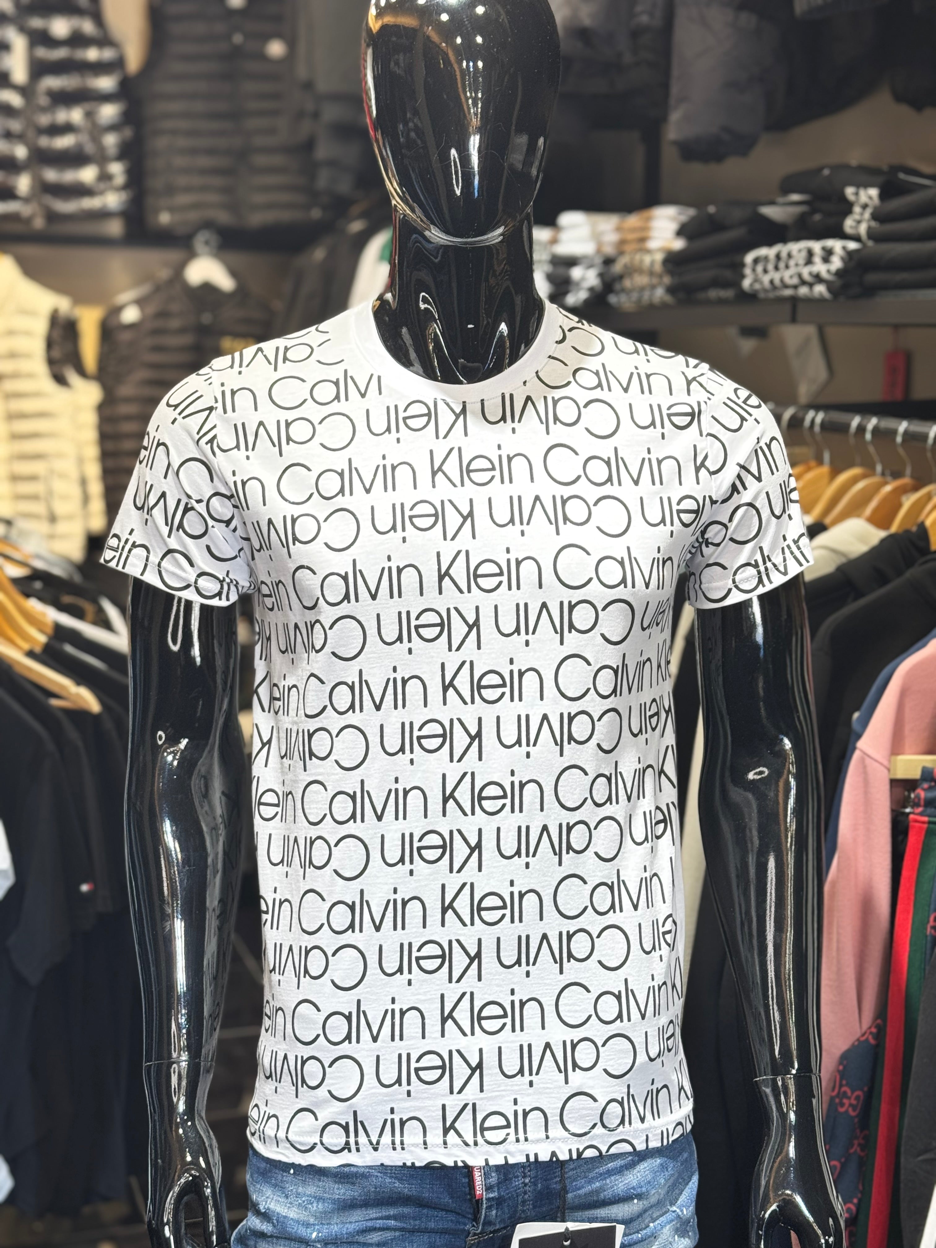 CALVIN KLEIN
 T-shirt H-88