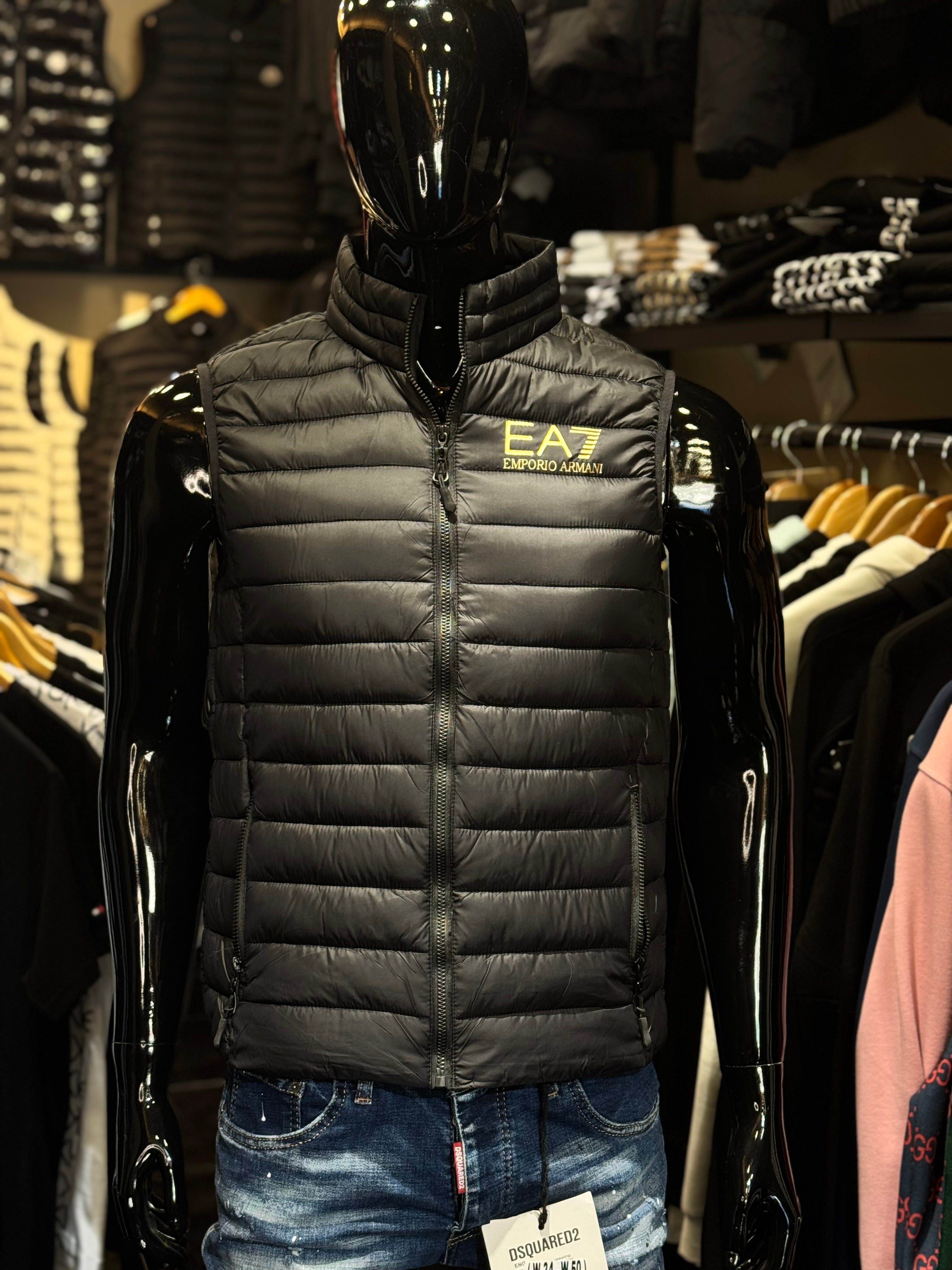 ARMANI EA7 VEST BLACK D-88