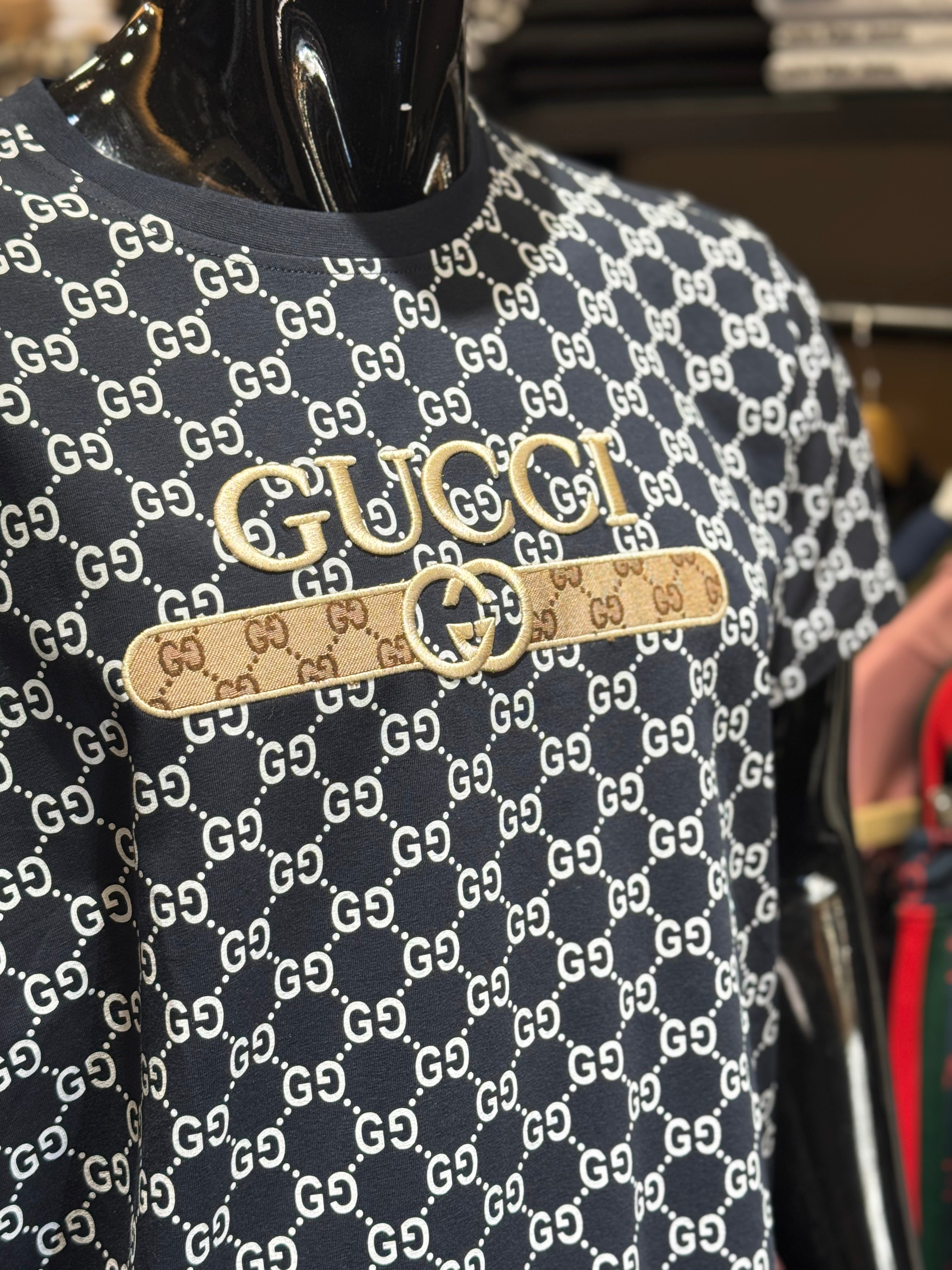 GUCCI T-shirt M-32