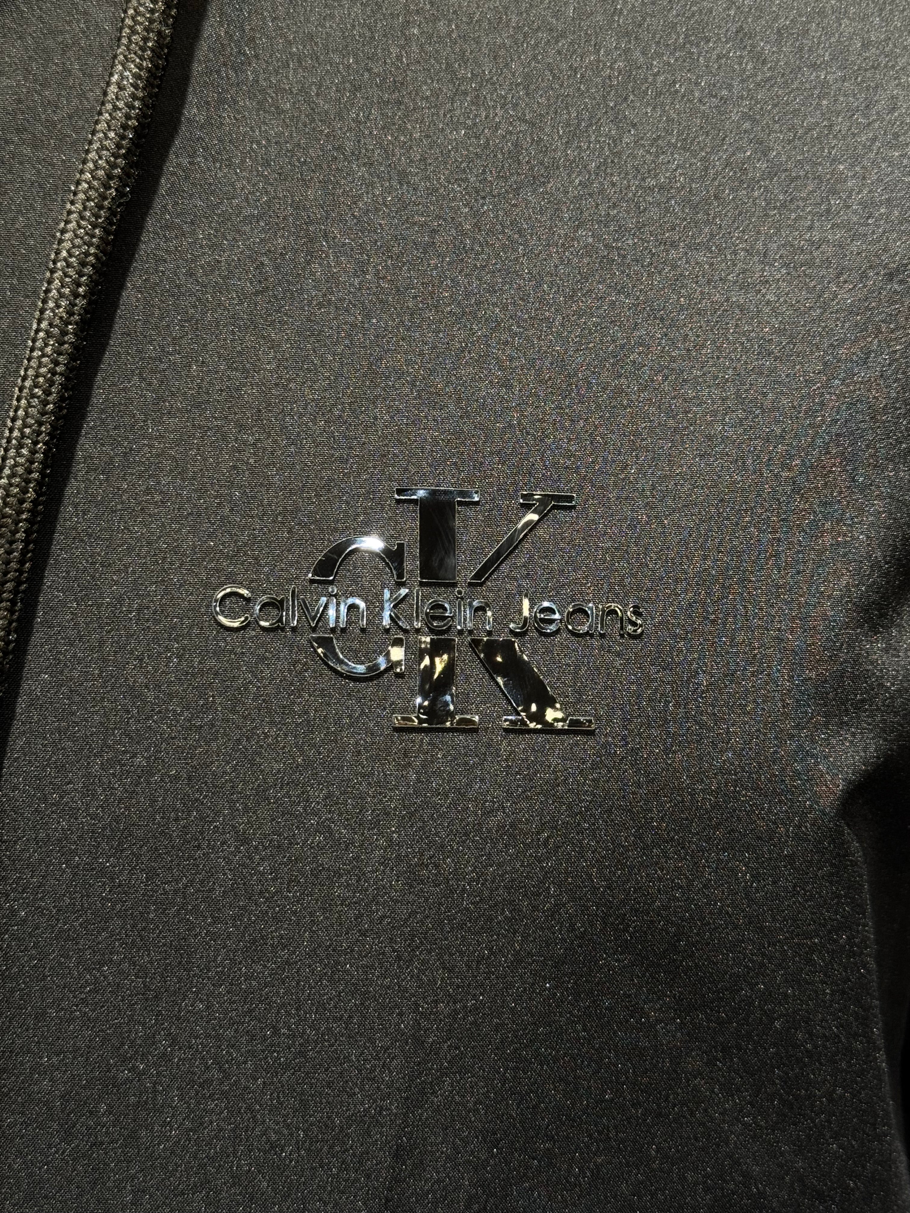 CALVIN KLEIN  BLACK B-723