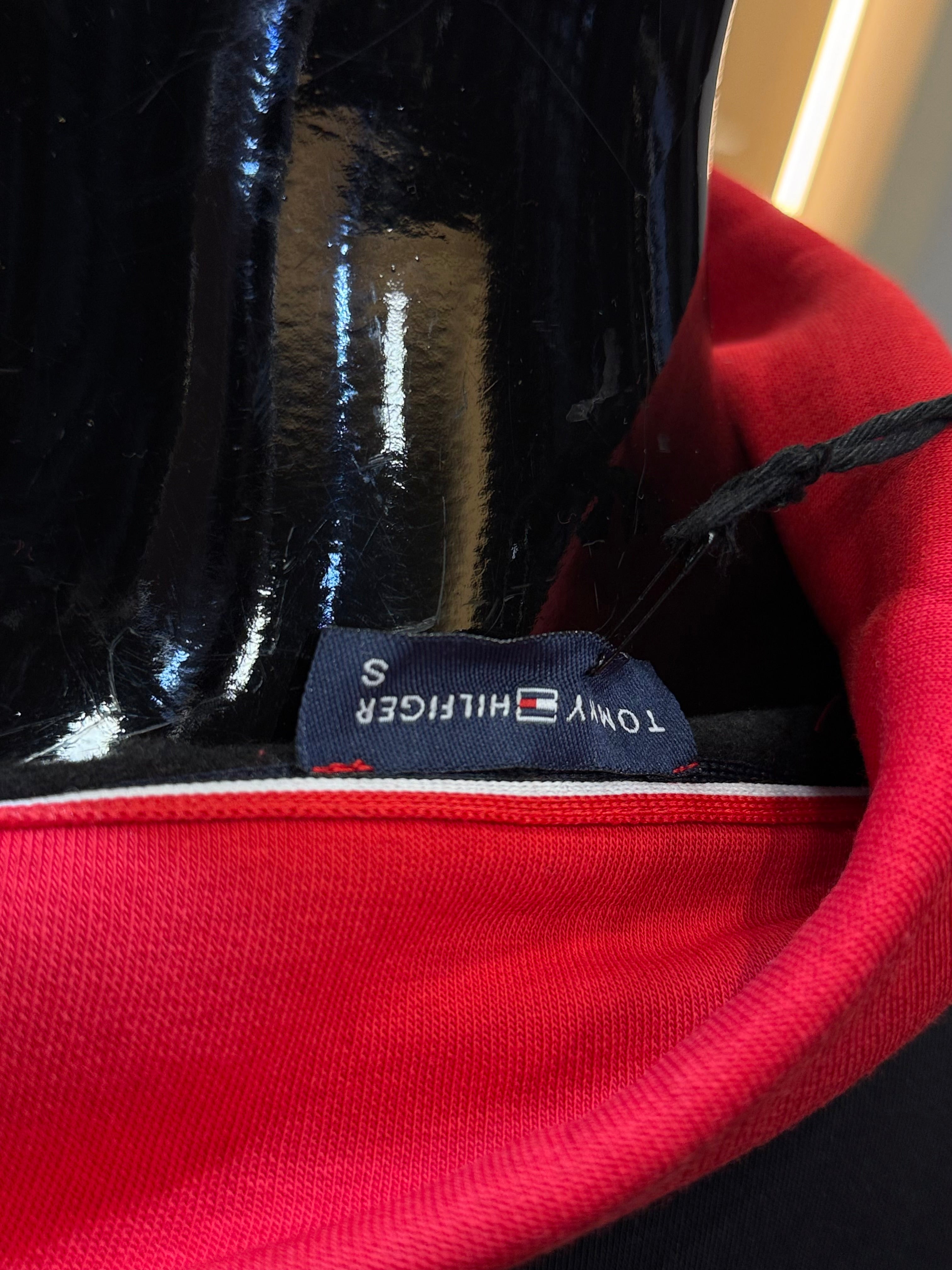 TOMMY HILFIGER zipper μαύρο-κόκκινο  WIJ 31