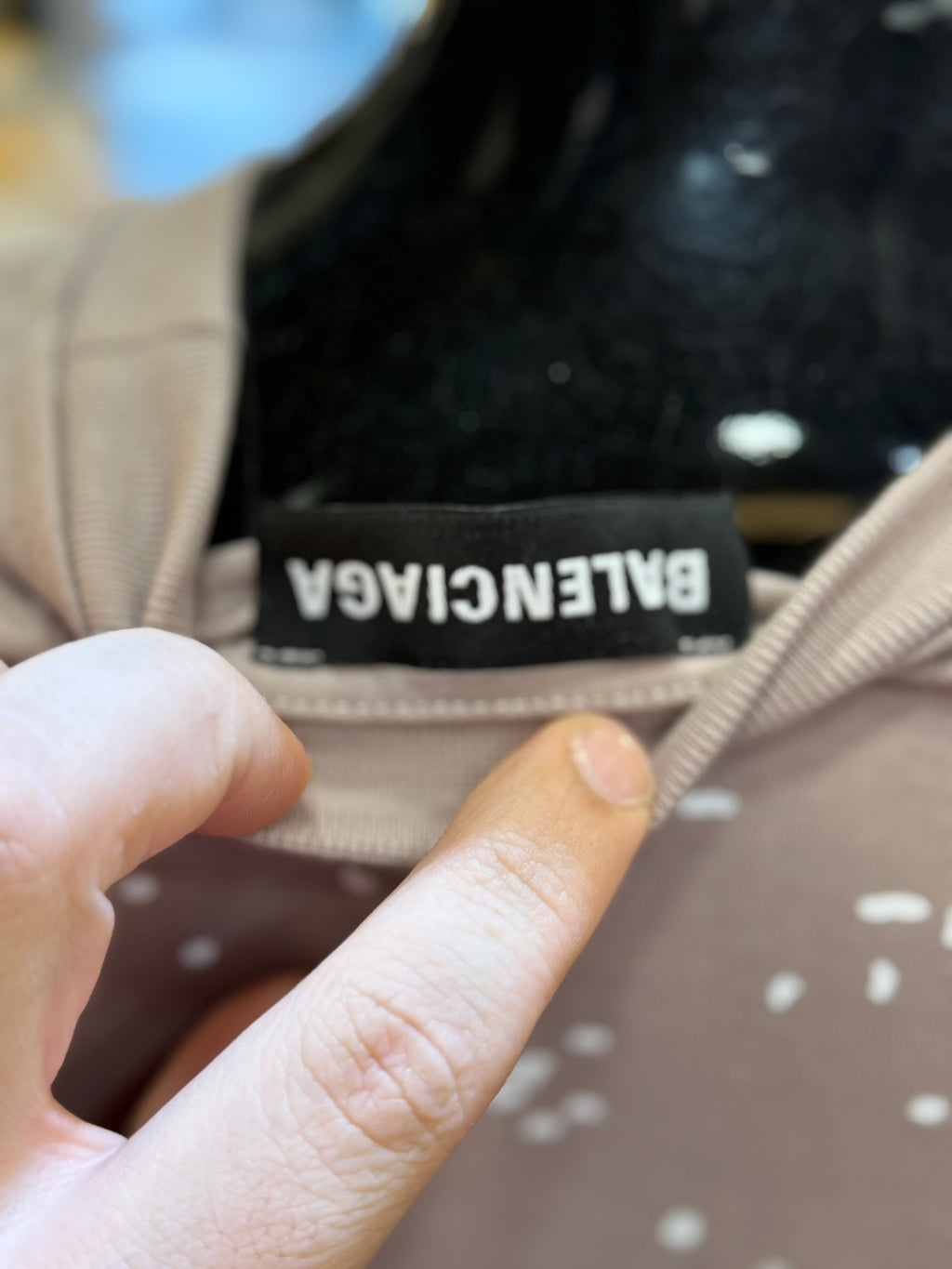 BALENCIAGA T-shirt K-116