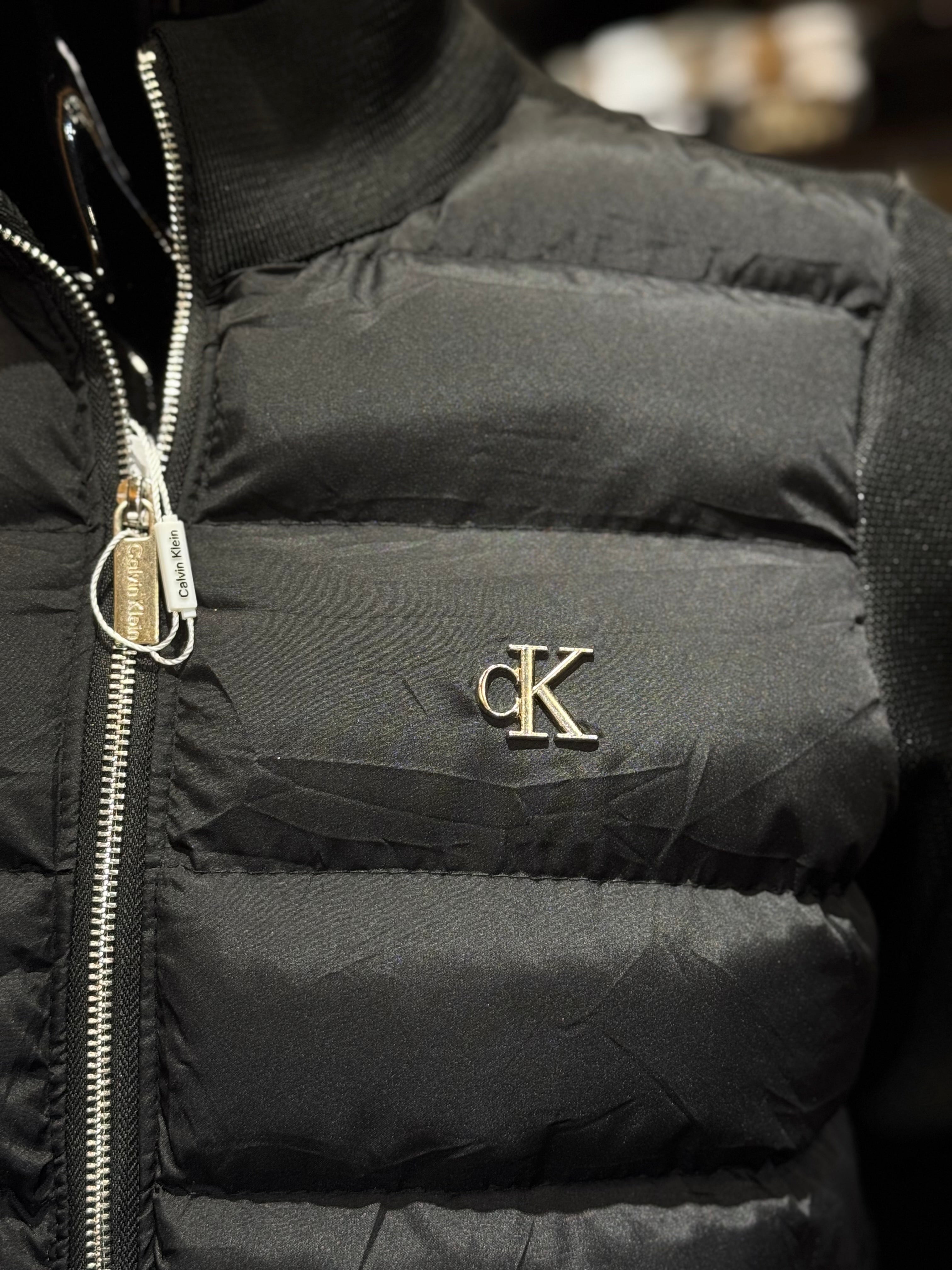 CALVIN KLAIN  HALF BLACK B-654