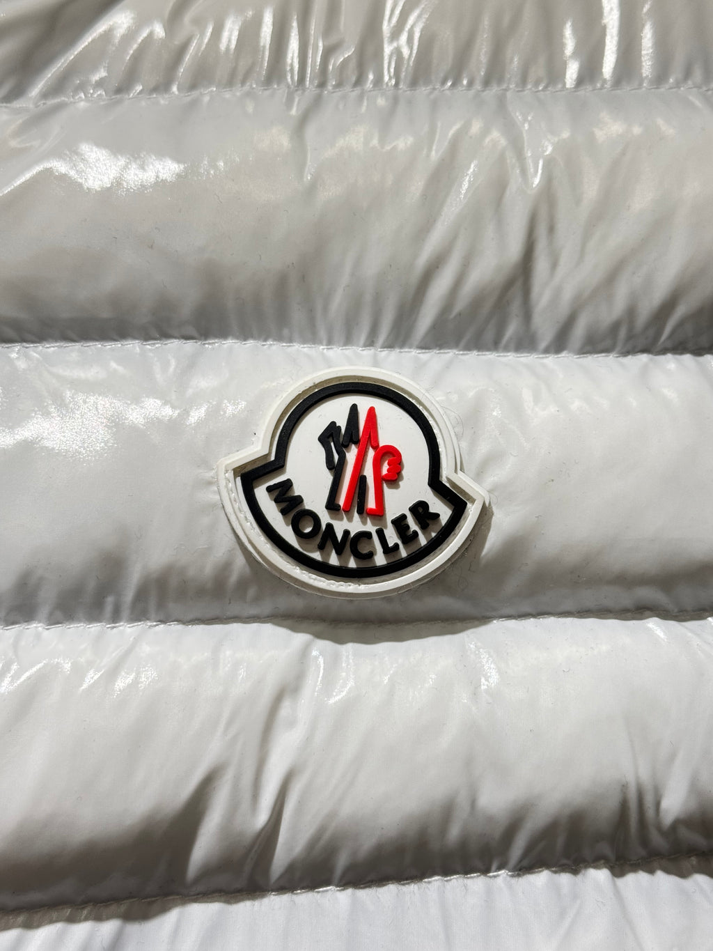 MONCLER GLOSSY WHITE  V-38