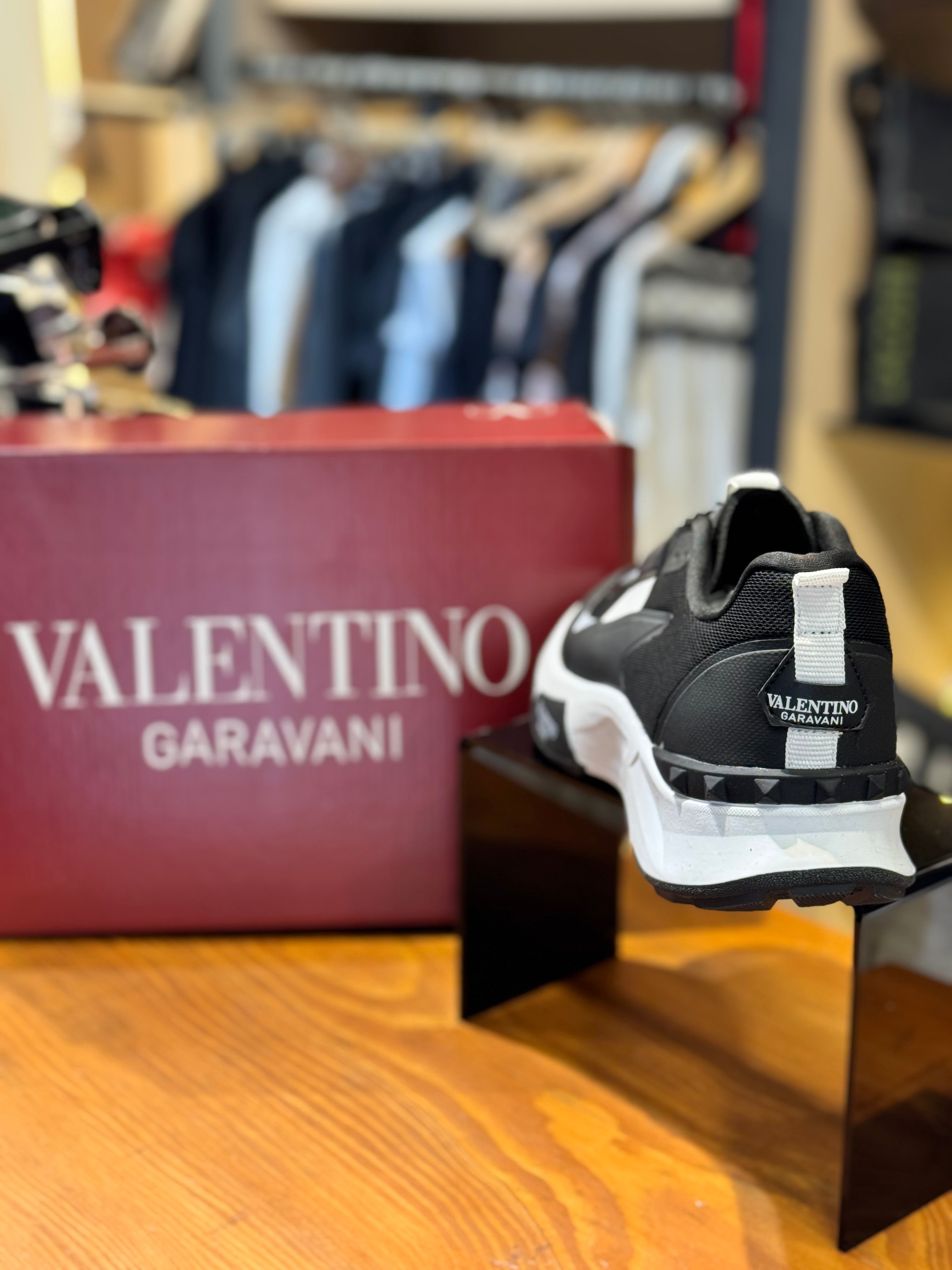 VALENTINO SNEAKERS 
 D-202