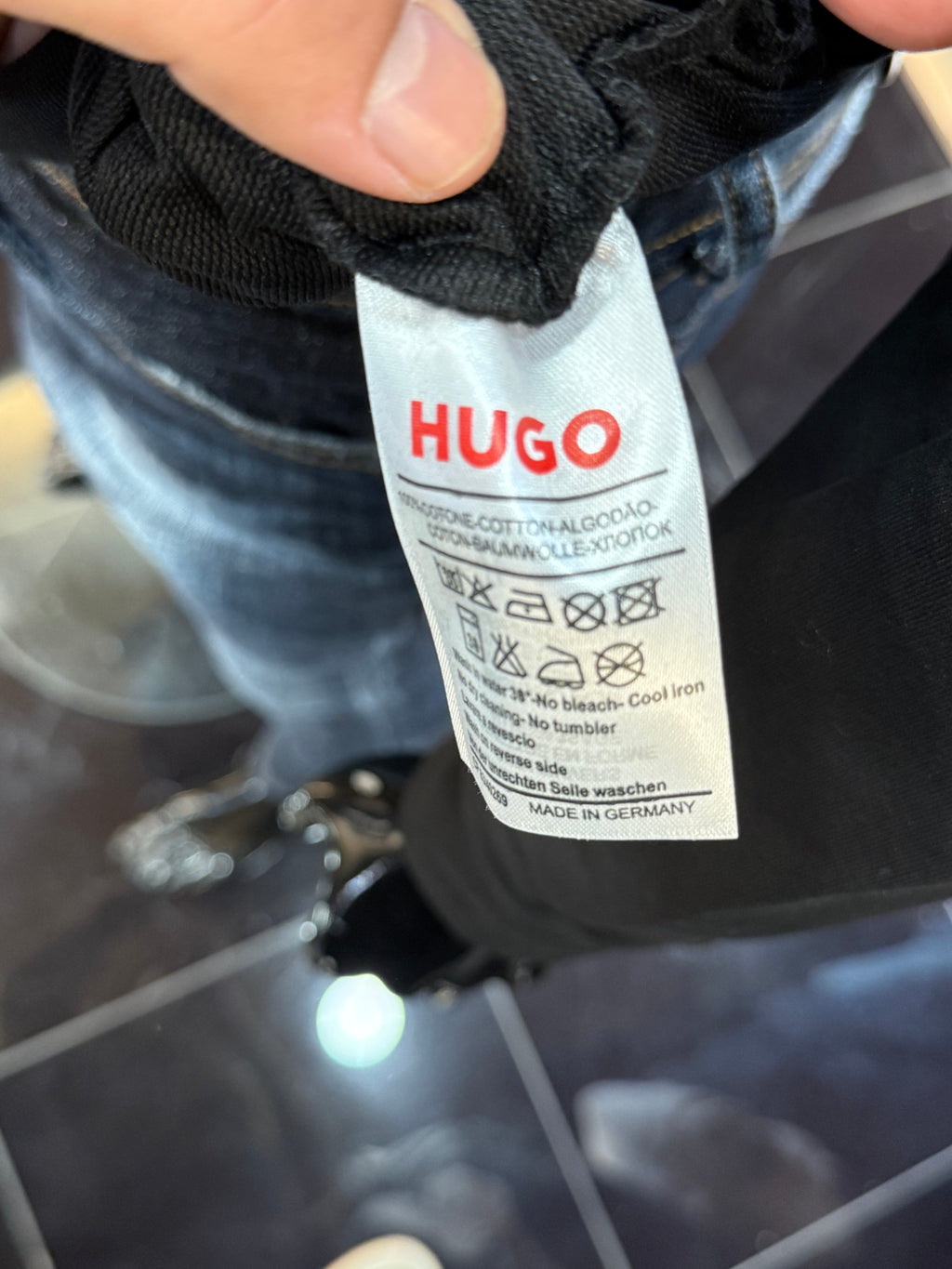 HUGO Φούτερ μαύρο RD892