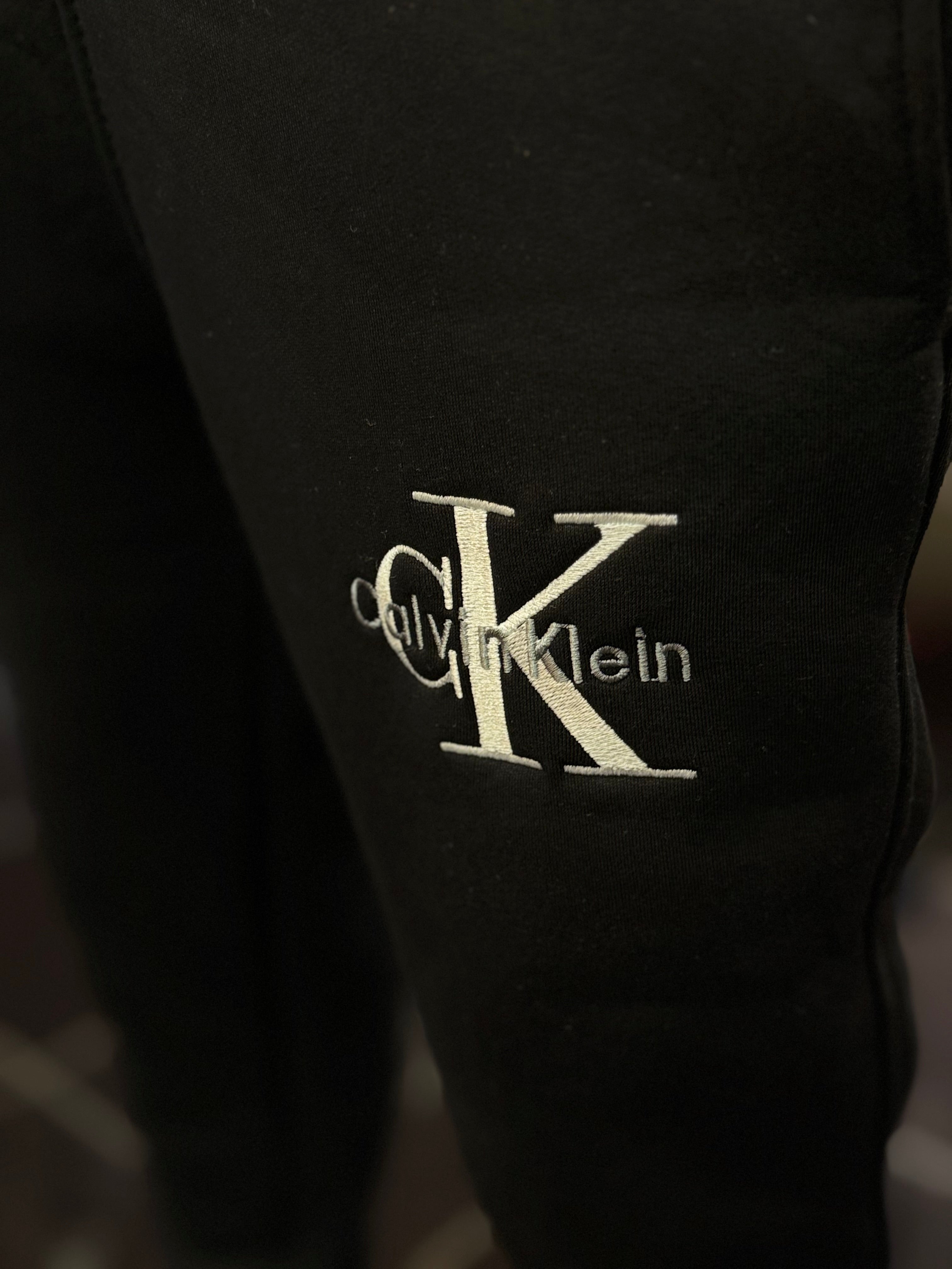 Calvin Klein track suit μαύρο FG 26