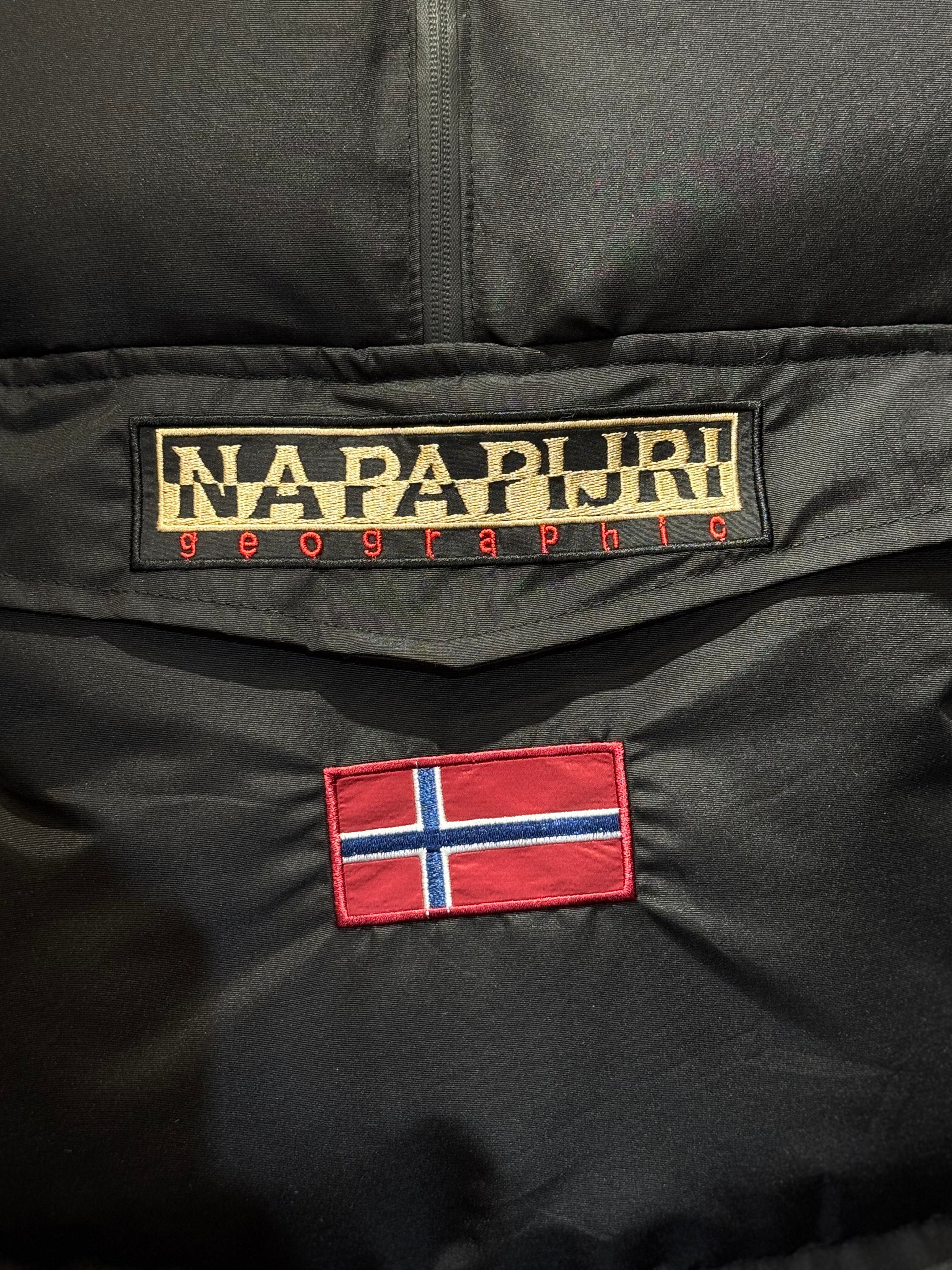 NAPAPIJRI KANGAROO BLACK K-282