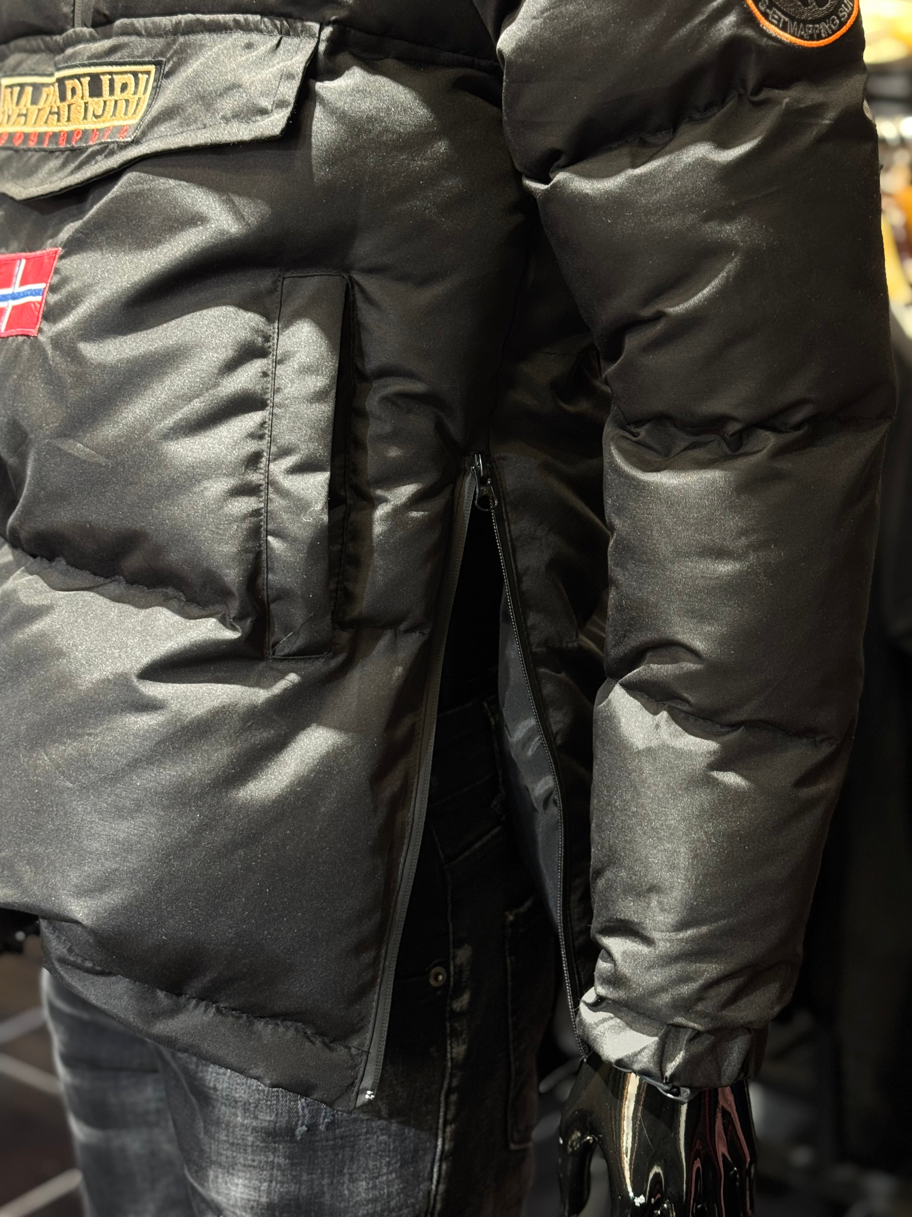 NAPAPIJRI KANGAROO BLACK K-282