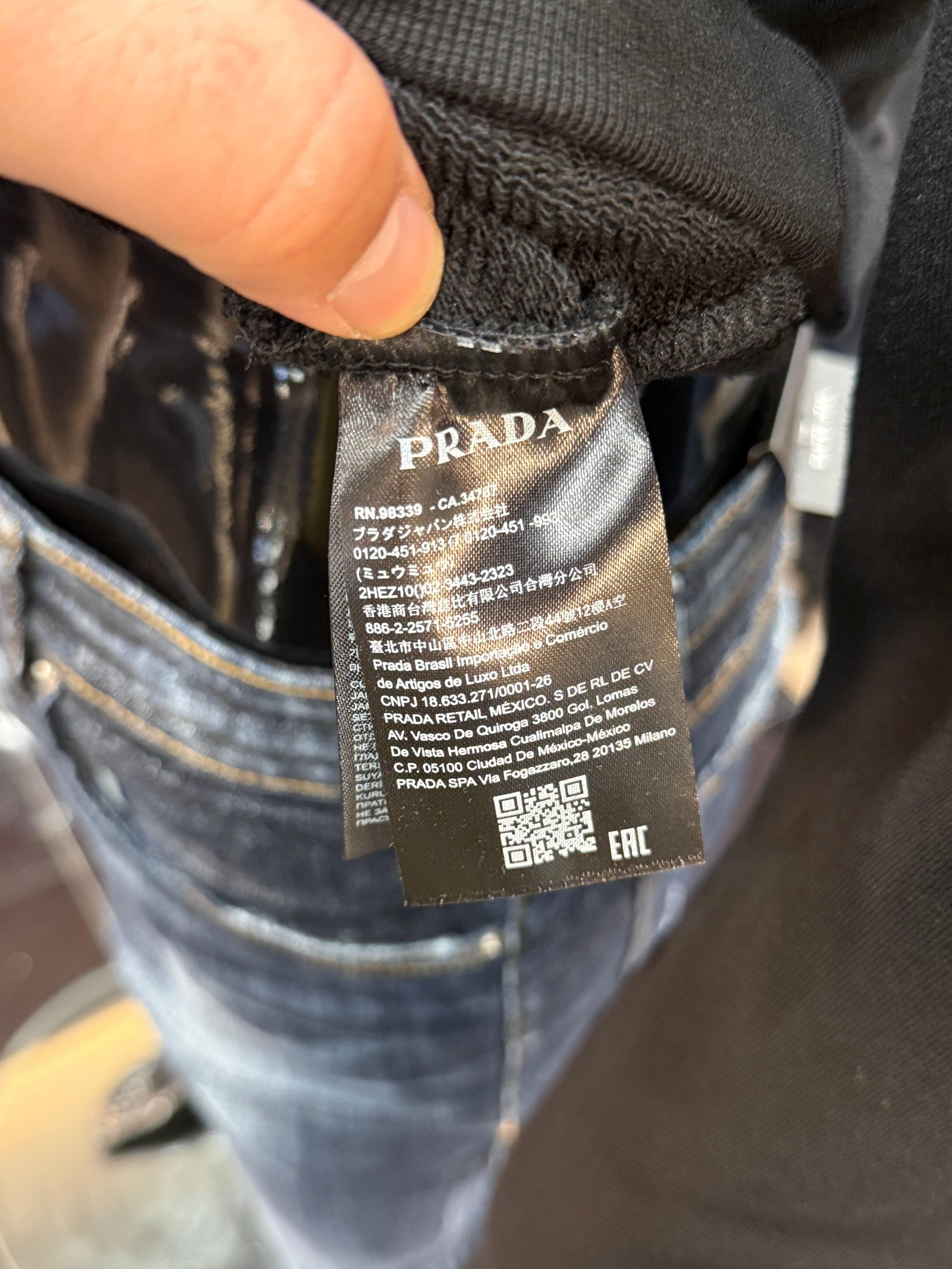 PRADA zipper μαύρο WIJ 37