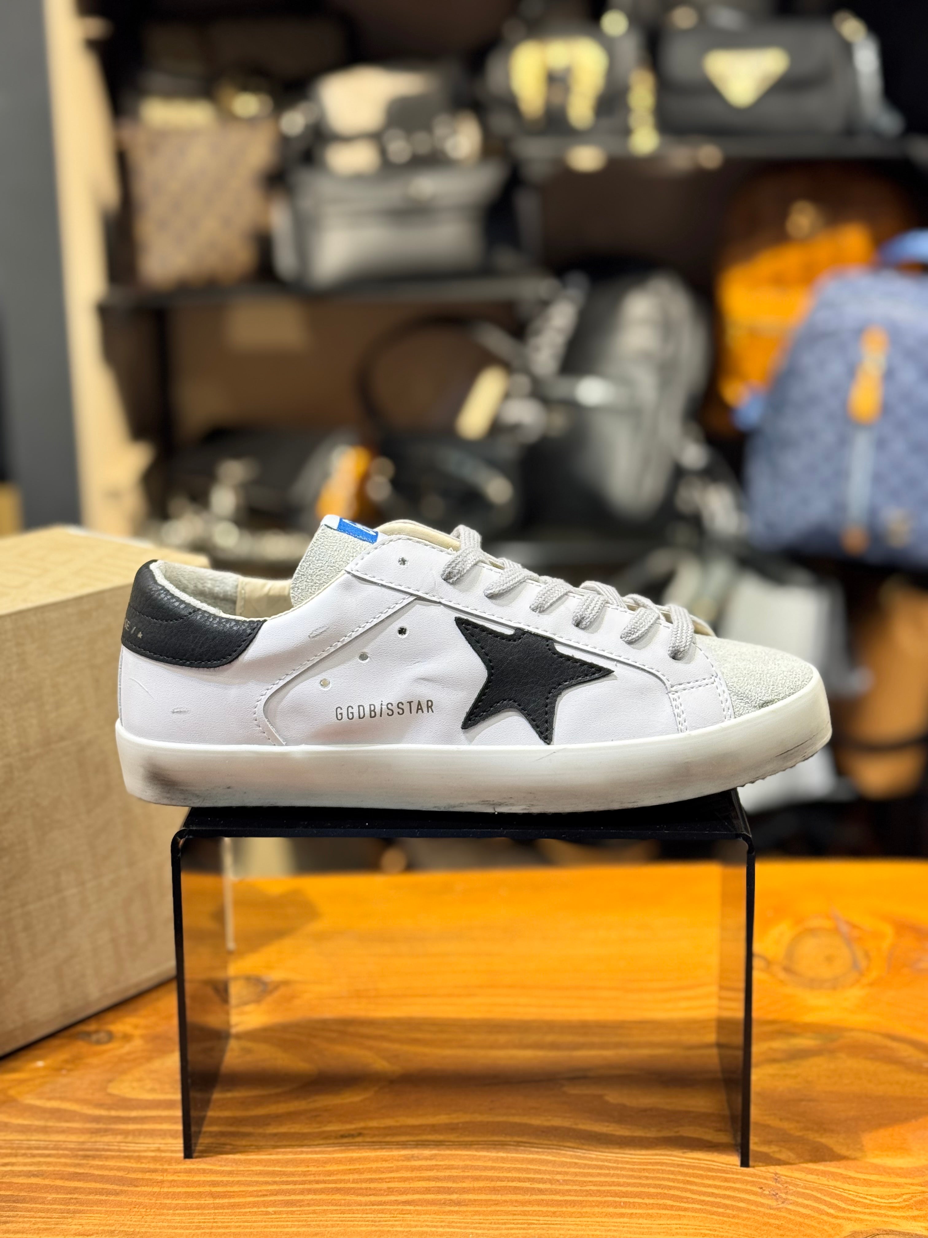 GOLDEN GOOSE SNEAKER D-184