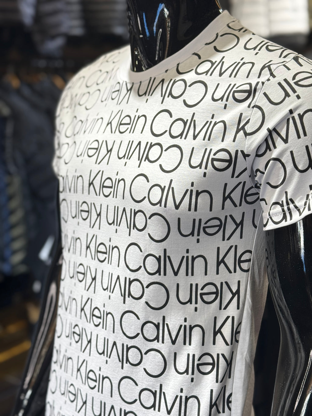 CALVIN KLEIN
 T-shirt H-88