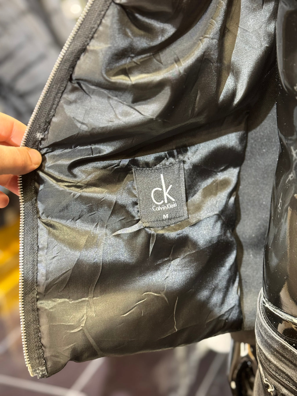 CALVIN KLAIN  HALF BLACK B-654