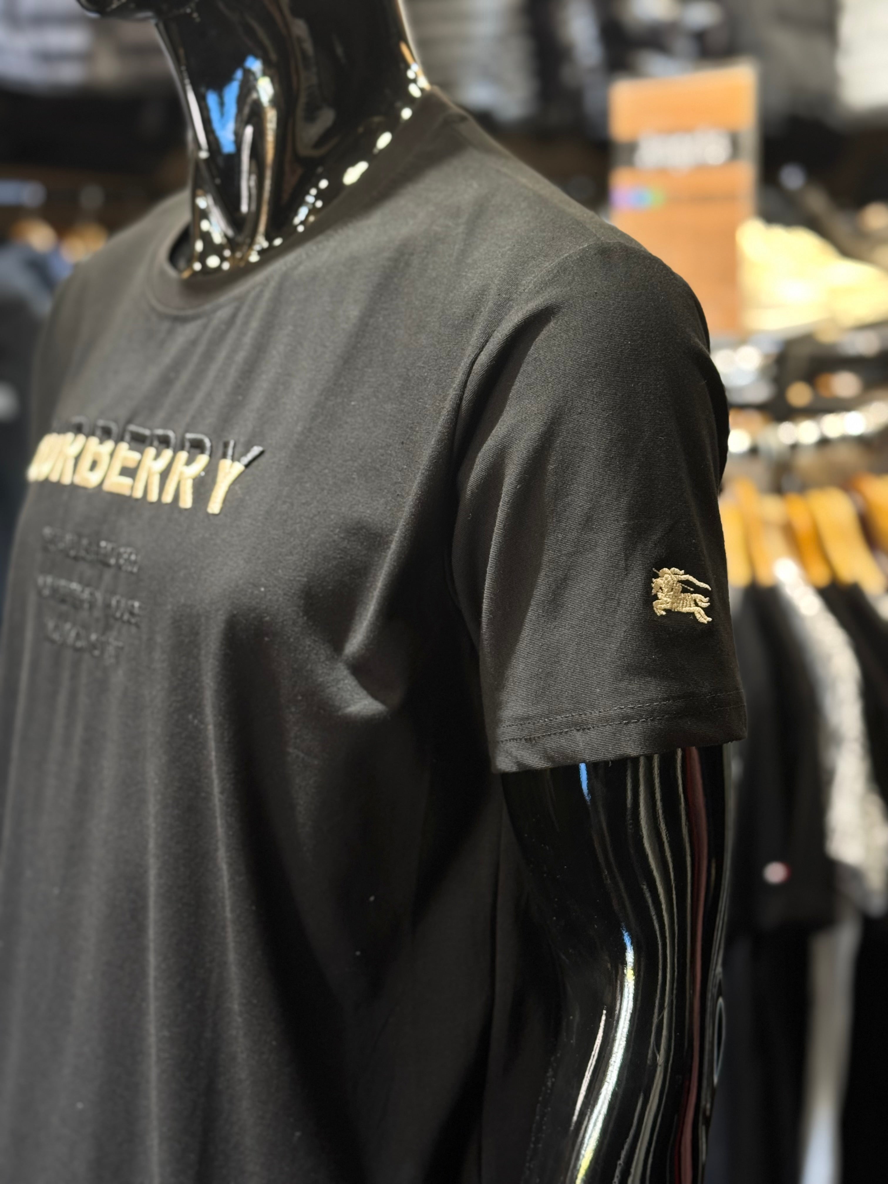 BURBERRY T-shirt M-34