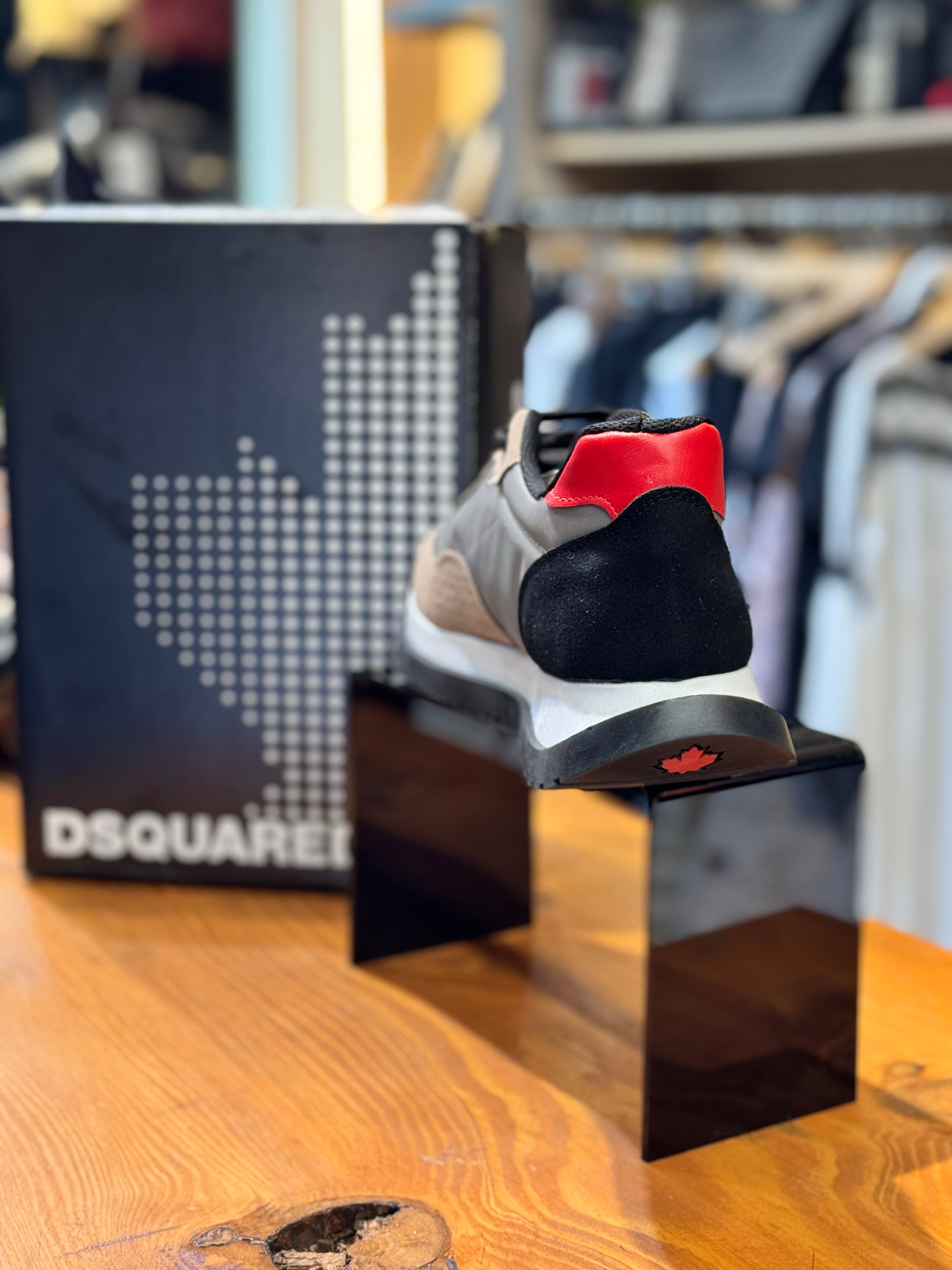 DSQUARED2 SNEAKERS 
 D-204