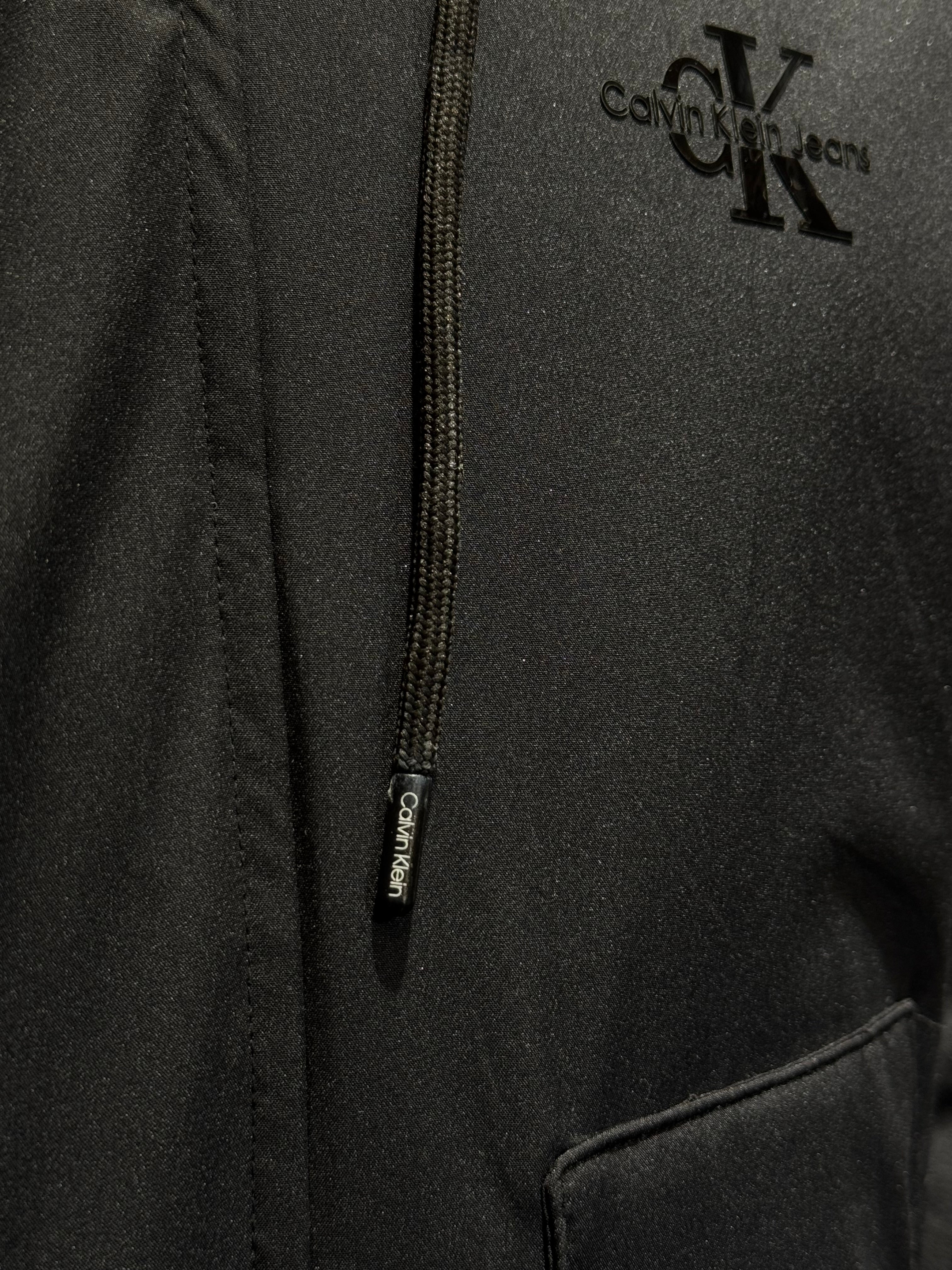 CALVIN KLEIN  BLACK B-723