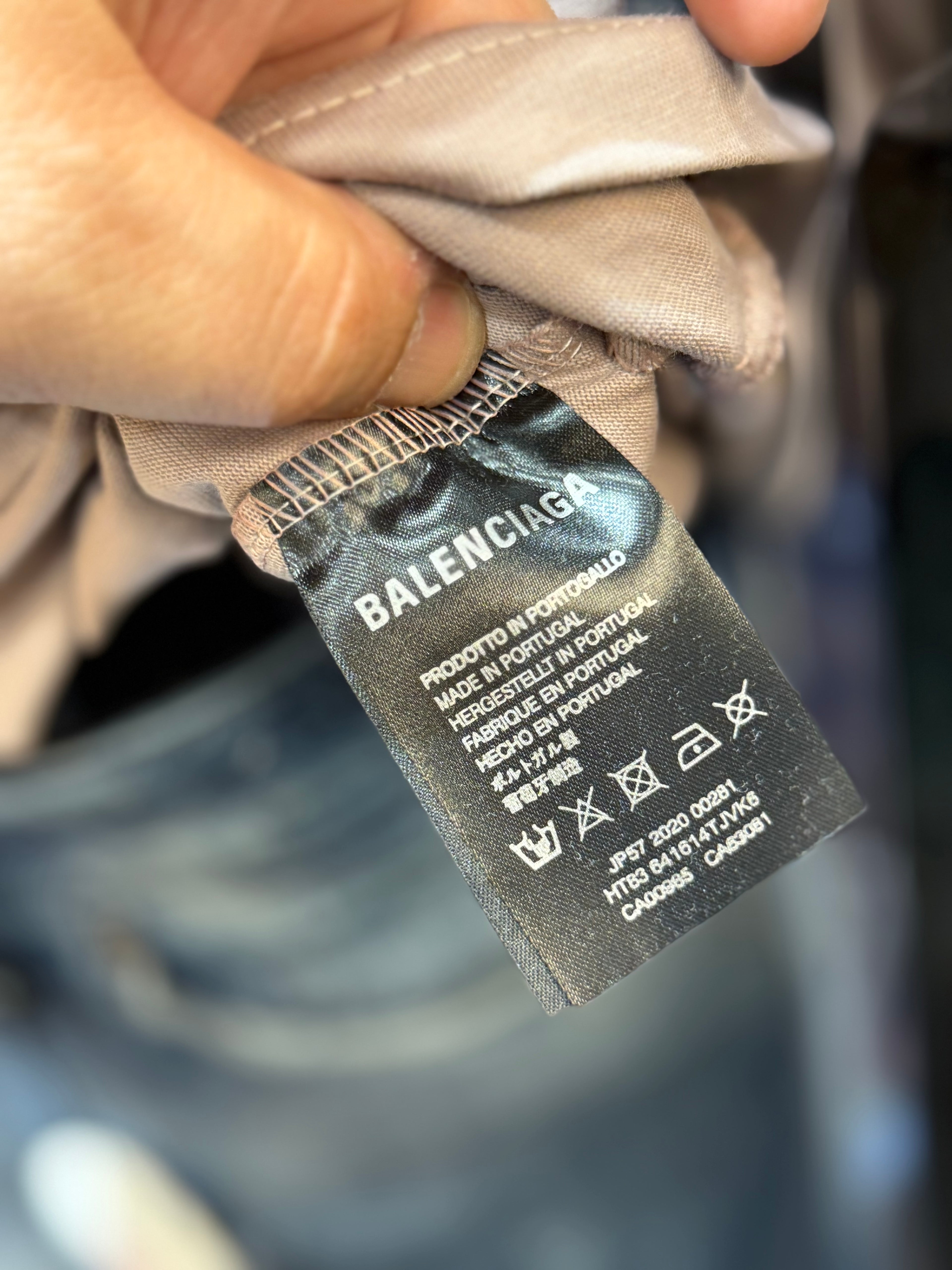 BALENCIAGA T-shirt K-116