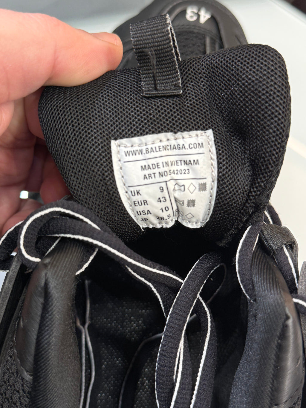 BALENCIAGA SNEAKERS   D-494