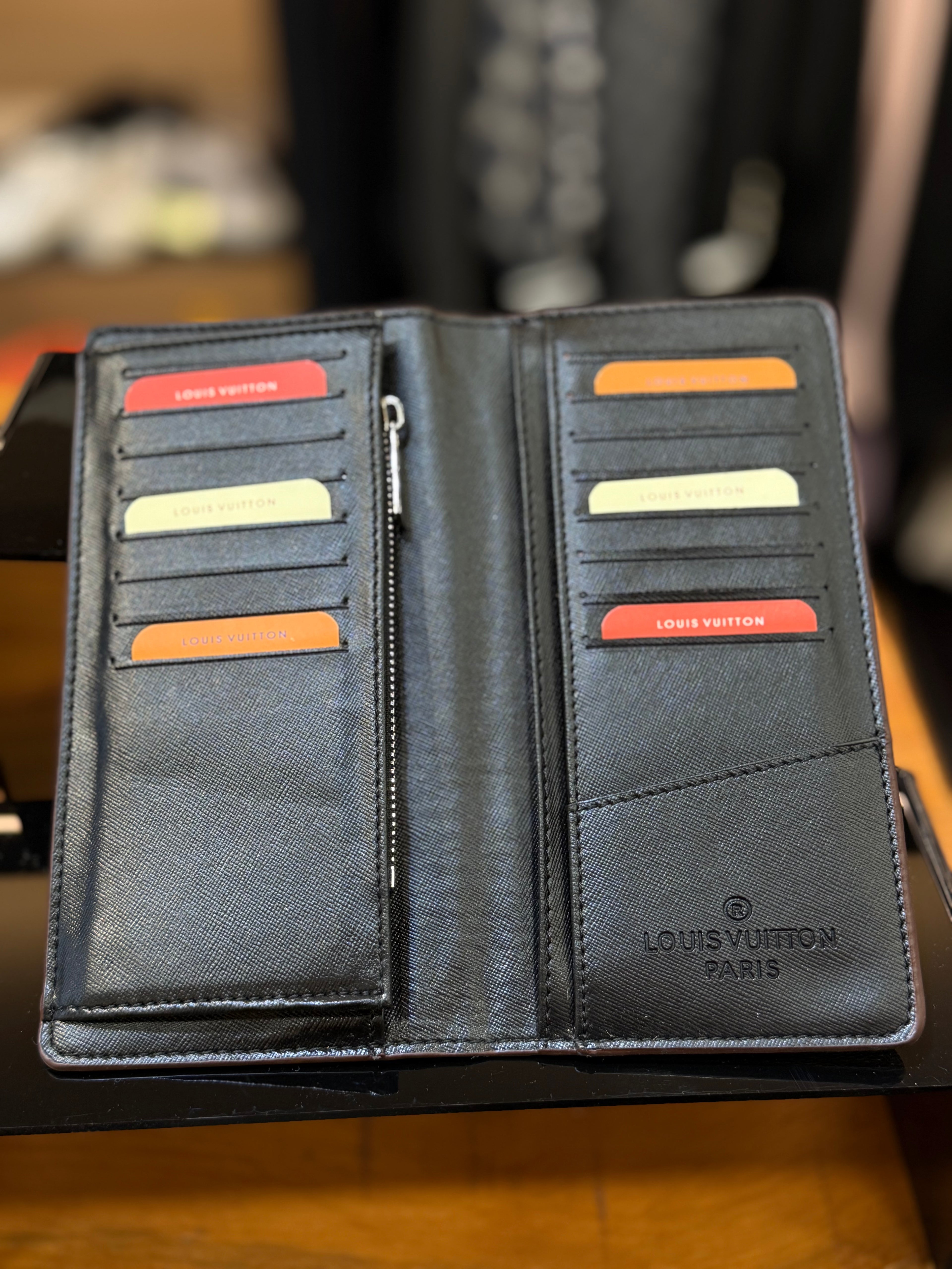 LOUIS VUITTON πορτοφόλι - κινητό - καρτοθήκη  καφέ    CVG 92